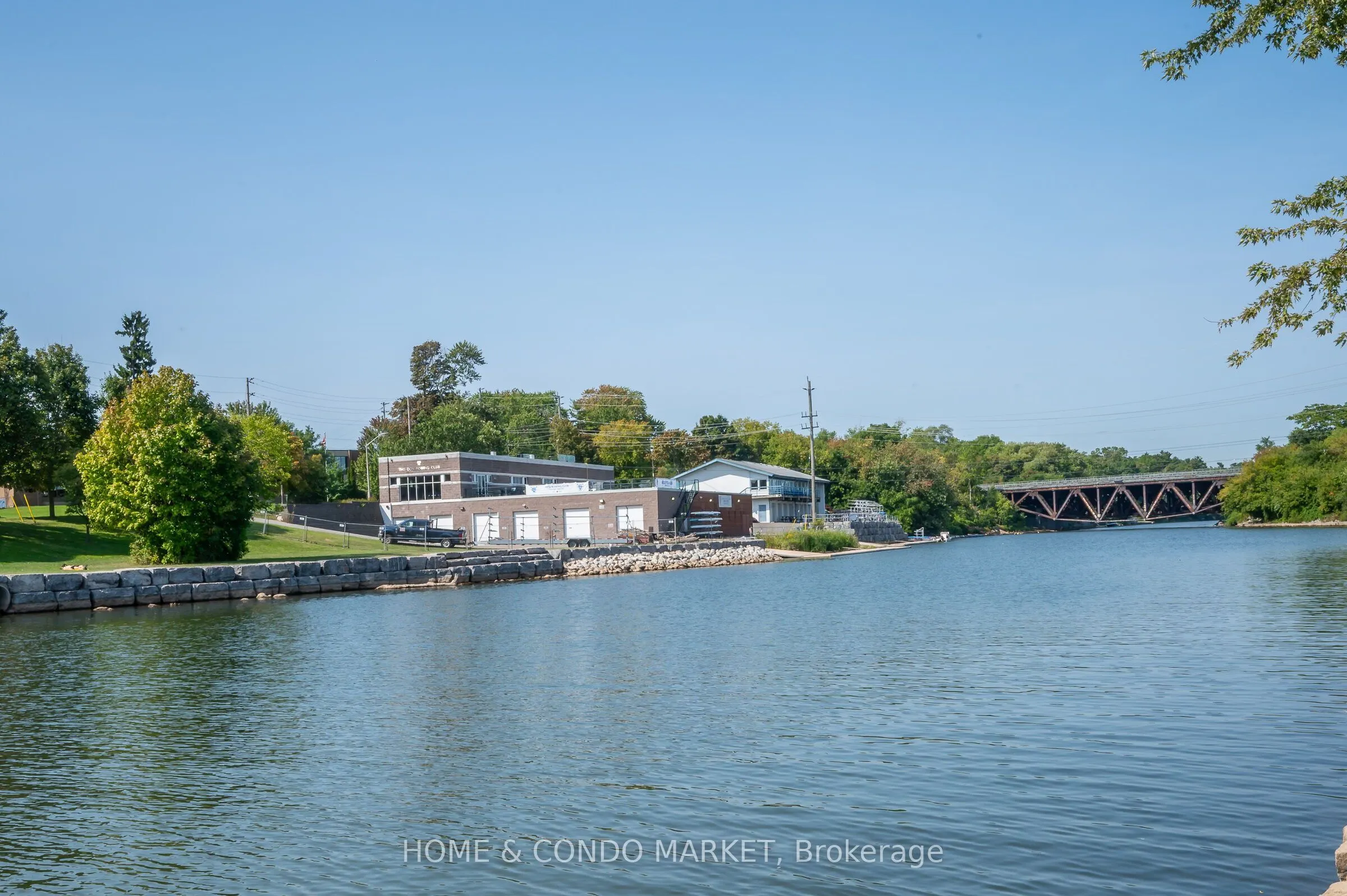1 Hurontario Street #315