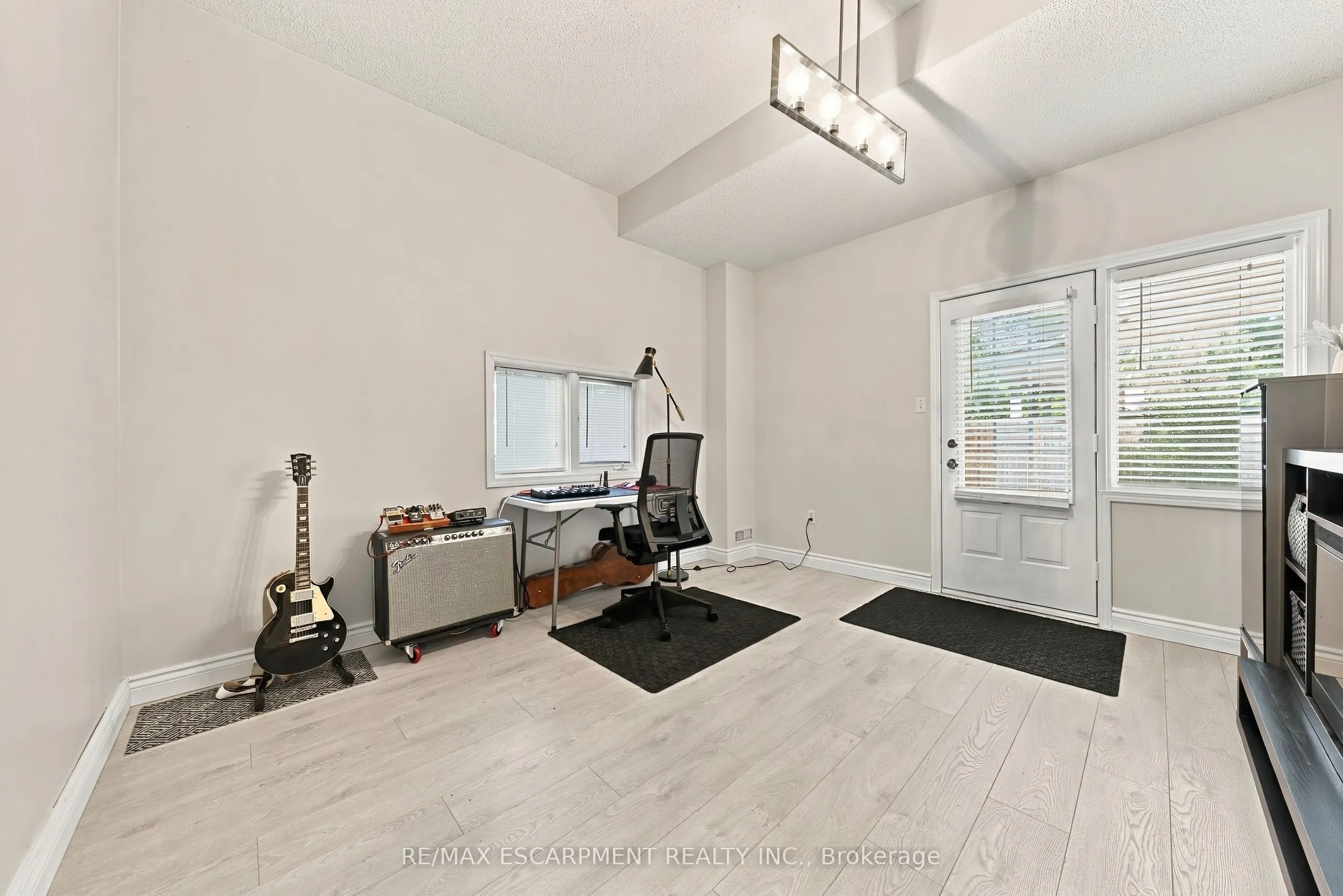 2239 Prescott Place
