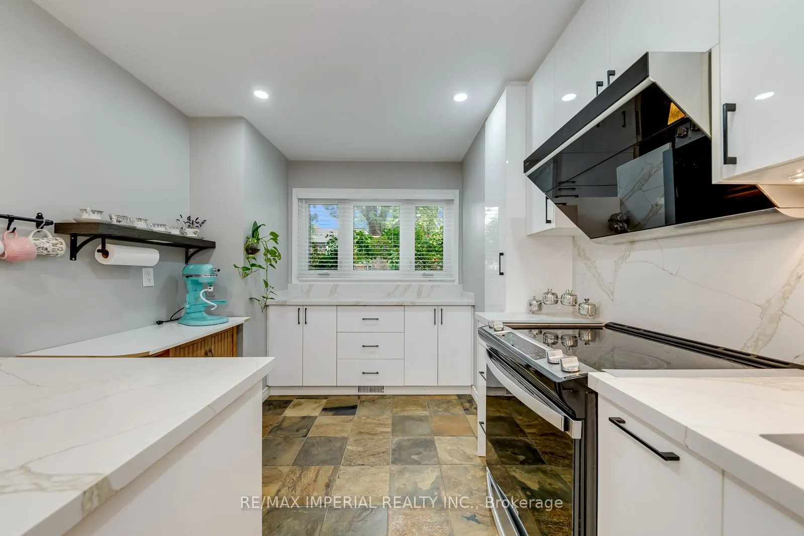 1107 Gable Drive