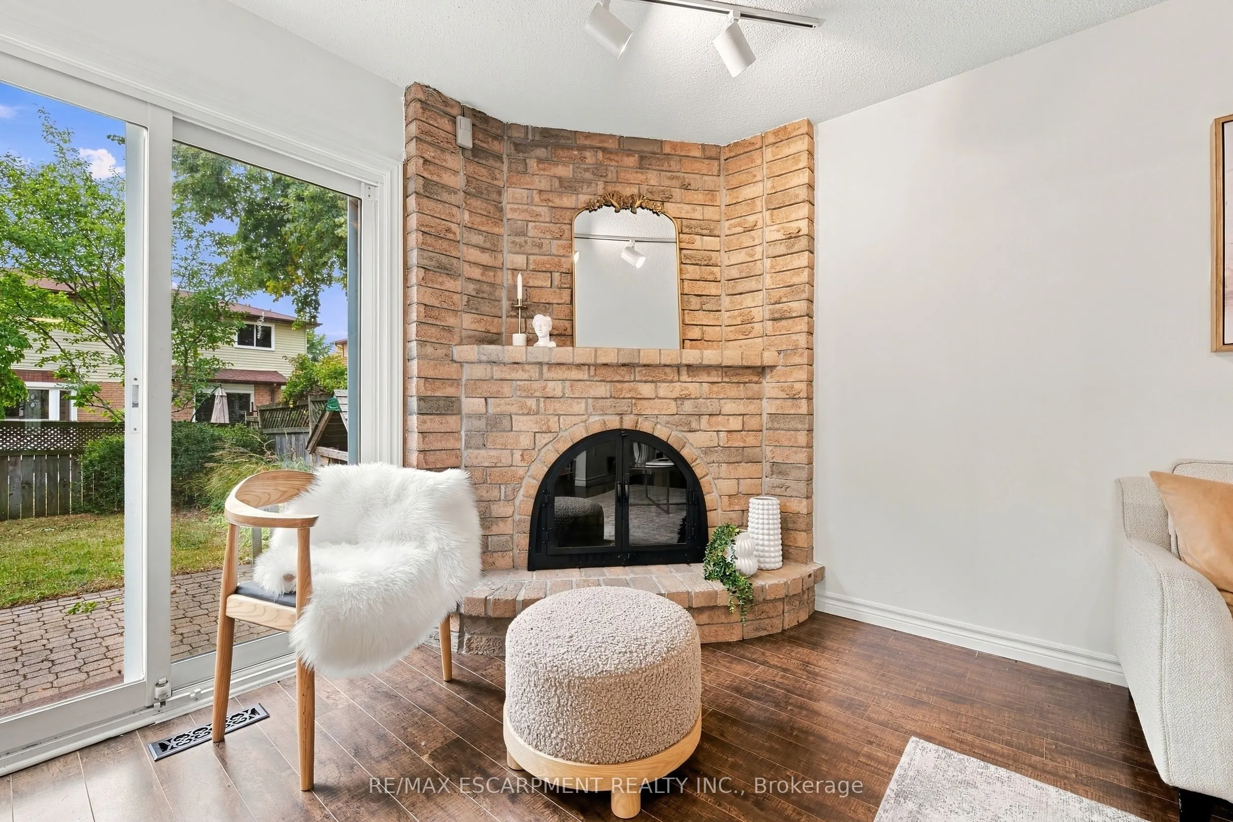 3453 Hannibal Road