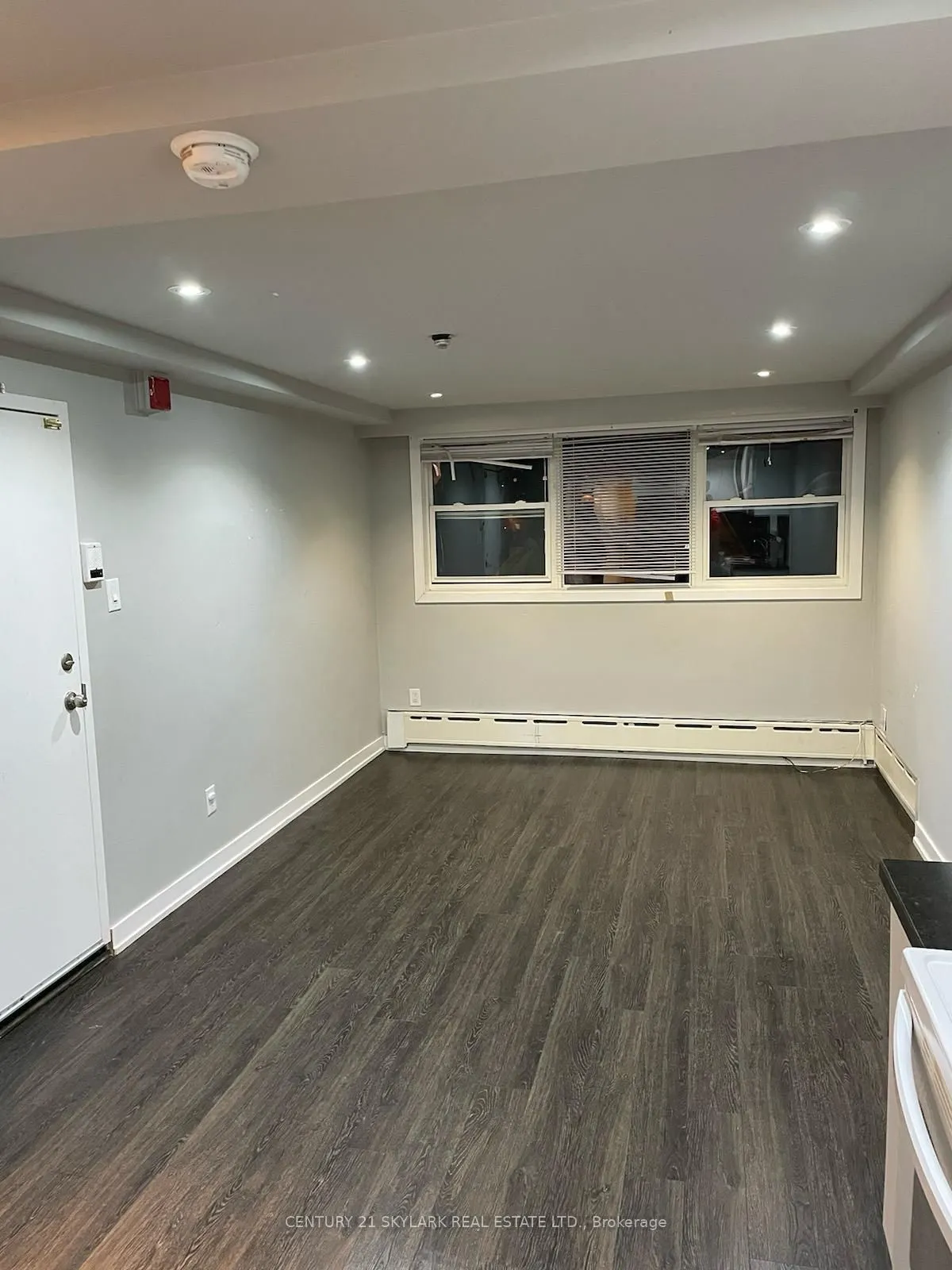 78 Cavell Avenue #Lower