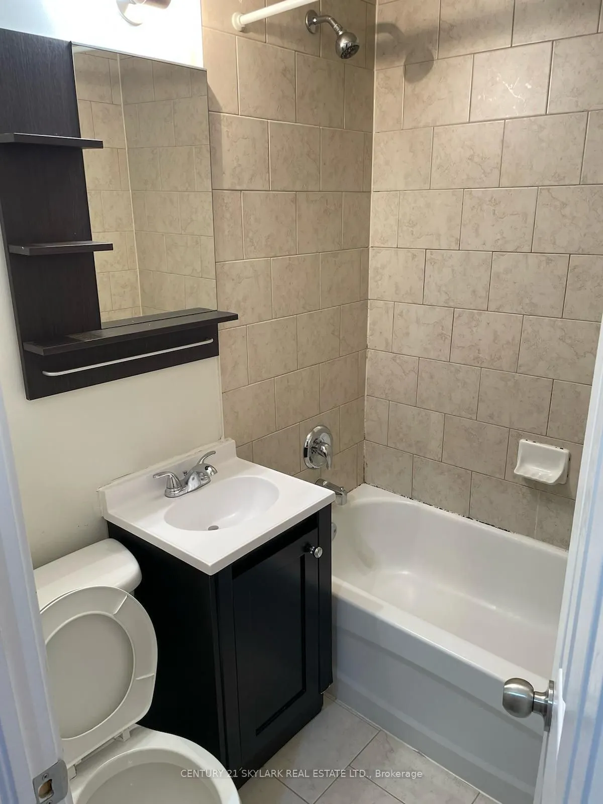 78 Cavell Avenue #Lower