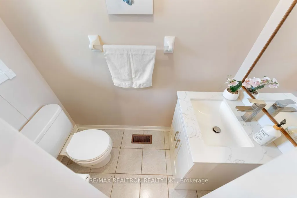 5525 Palmerston Crescent #45