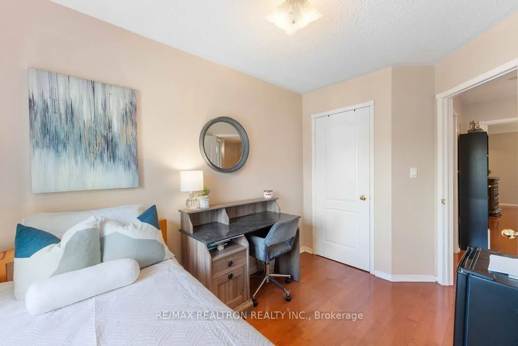 5525 Palmerston Crescent #45