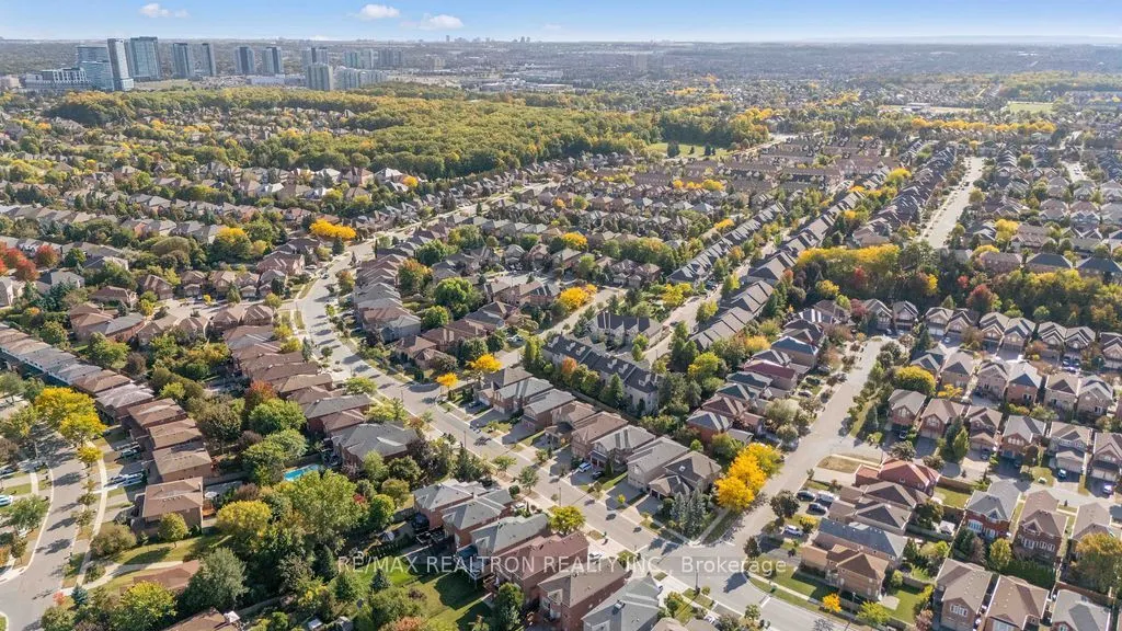 5525 Palmerston Crescent #45