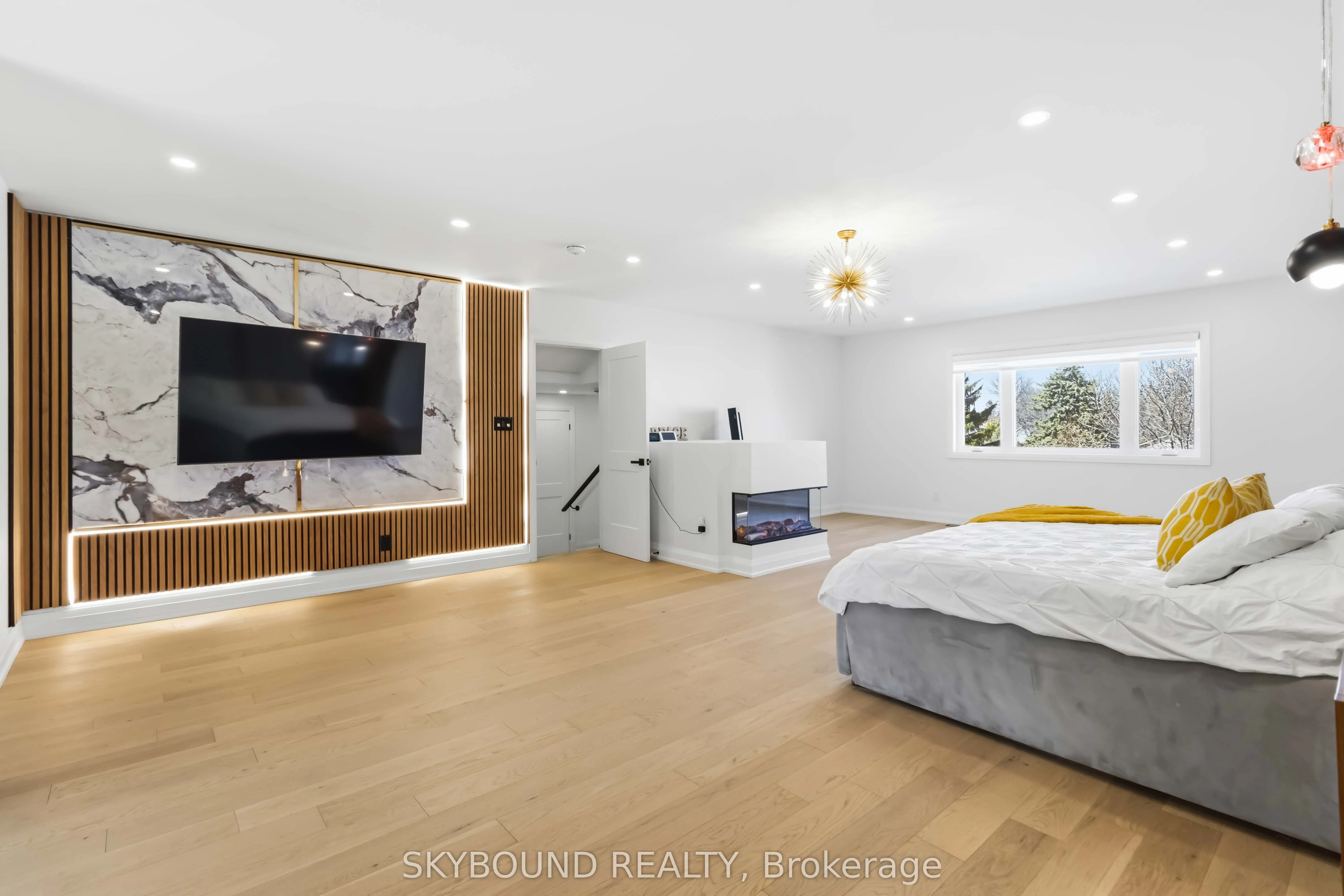 2711 Spruce Needle Court