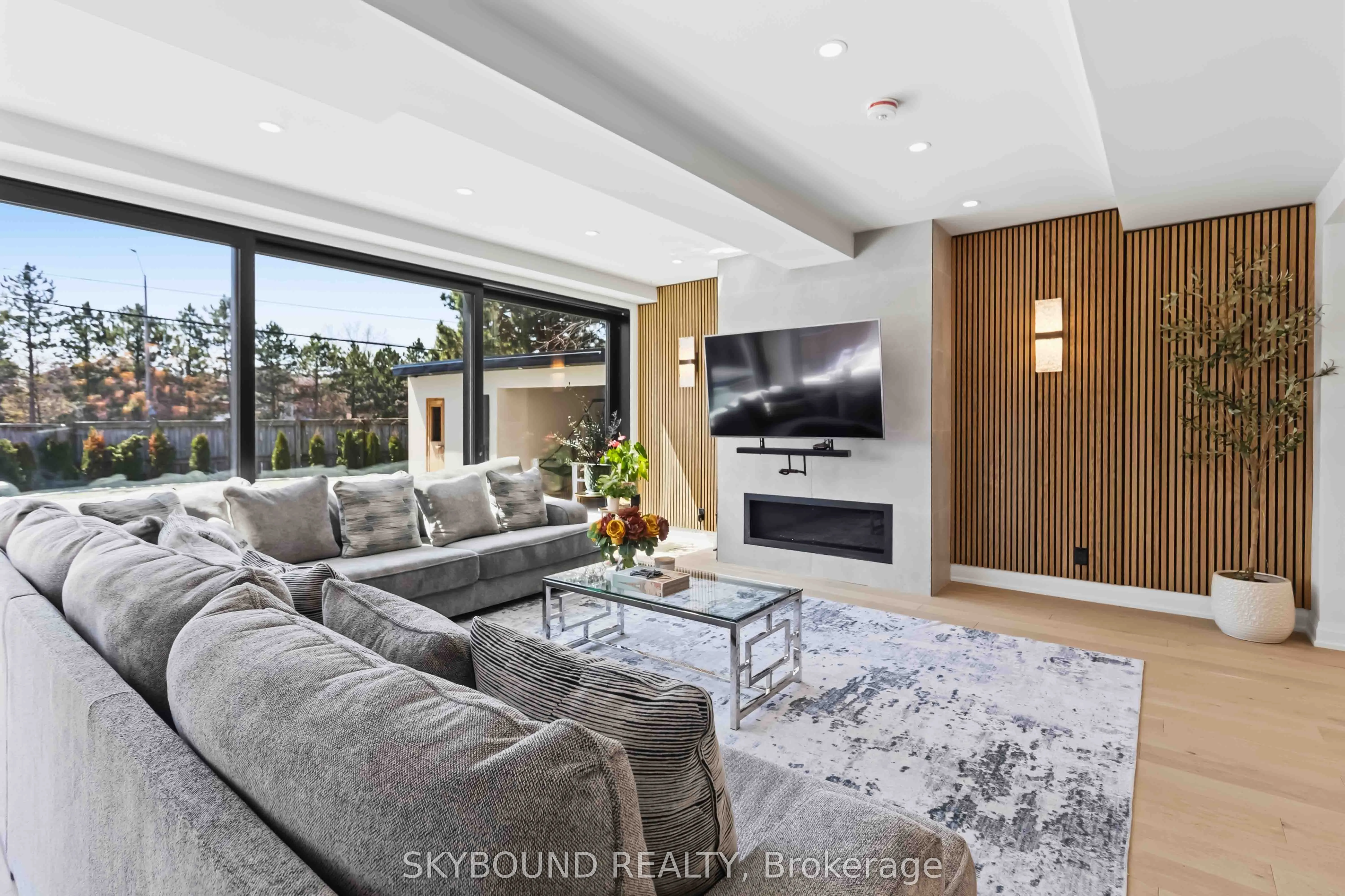 2711 Spruce Needle Court