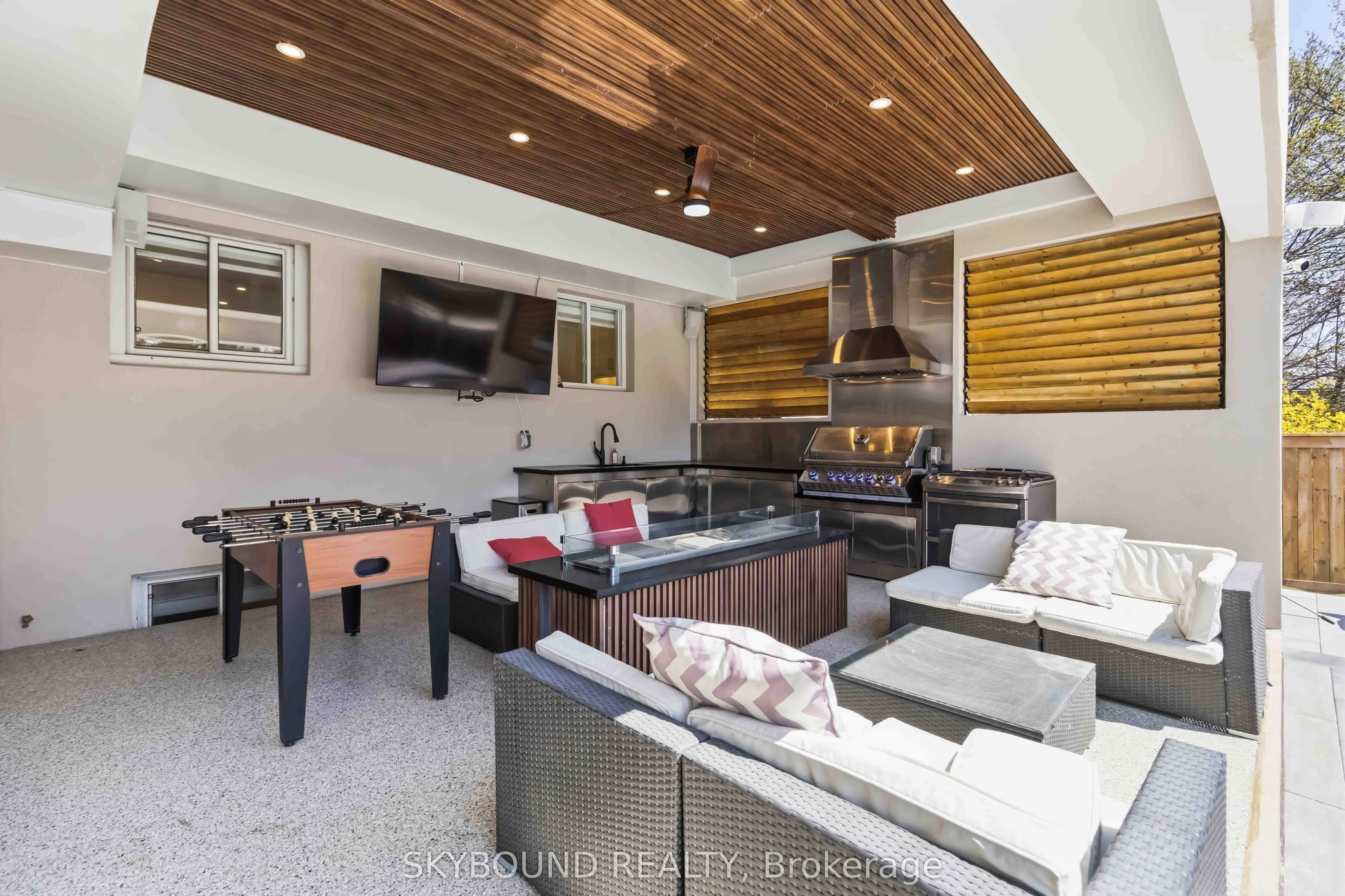 2711 Spruce Needle Court