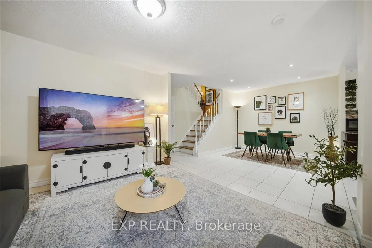 1055 Dundas Street E #167