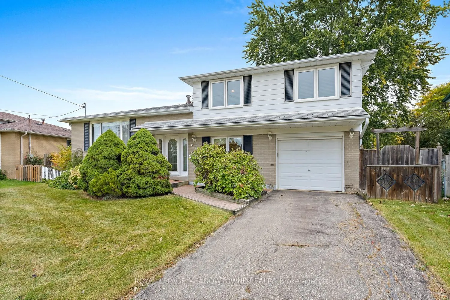 5 Lucinda Place