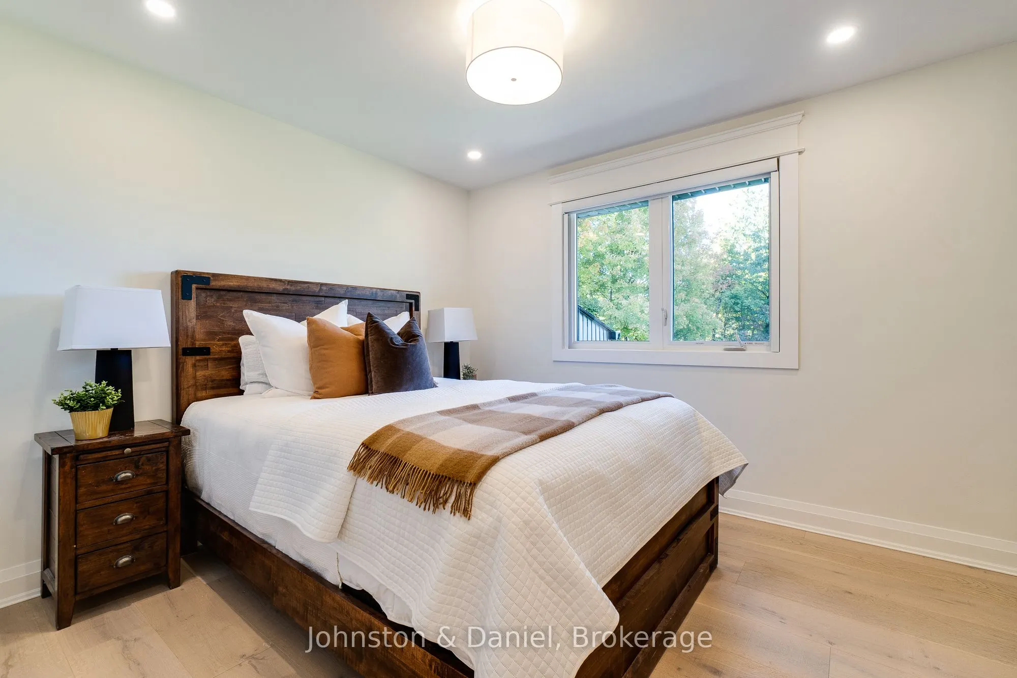 2340 Britannia Road