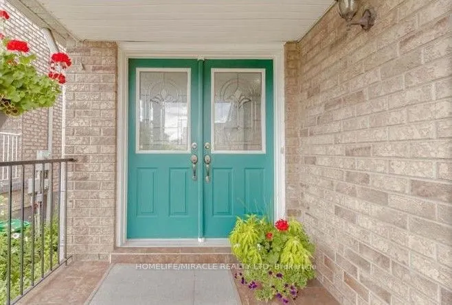 58 Summerdale Crescent