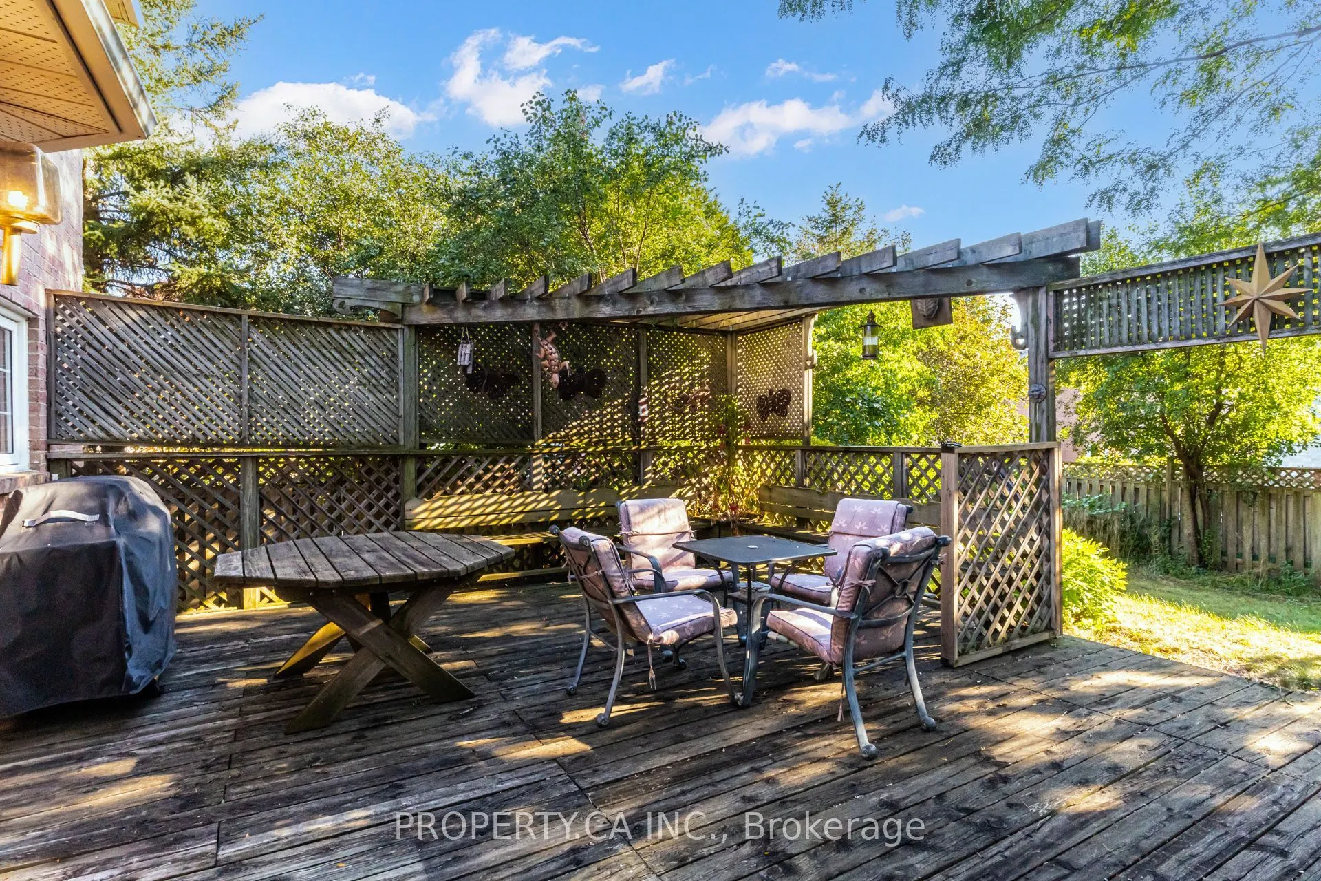 411 Freeman Crescent