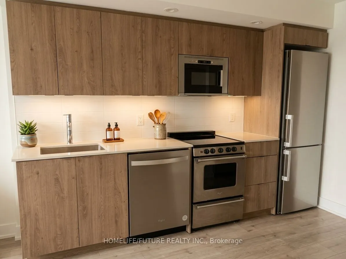 10 Eva Road #1103