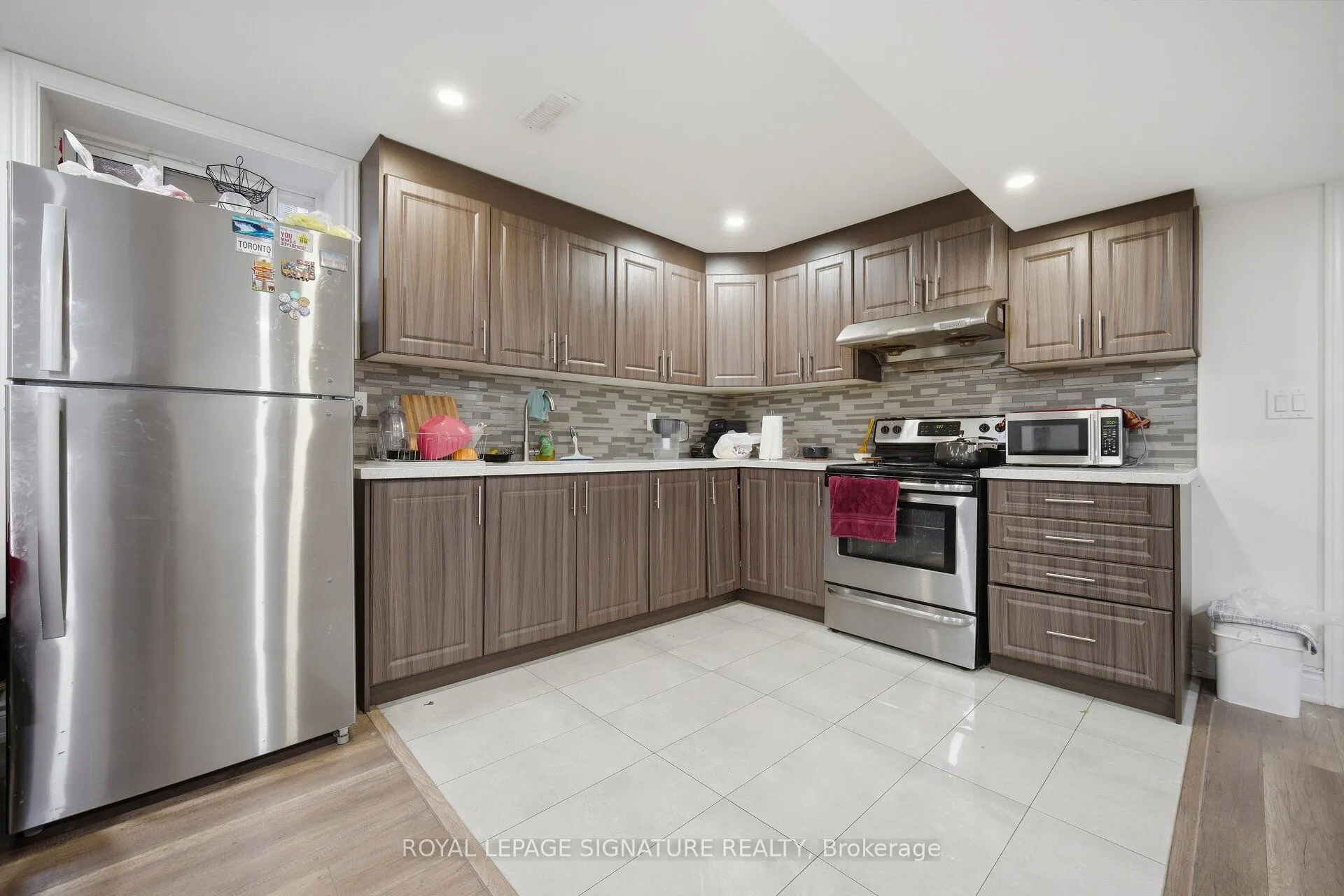 88 Yardley Crescent #2