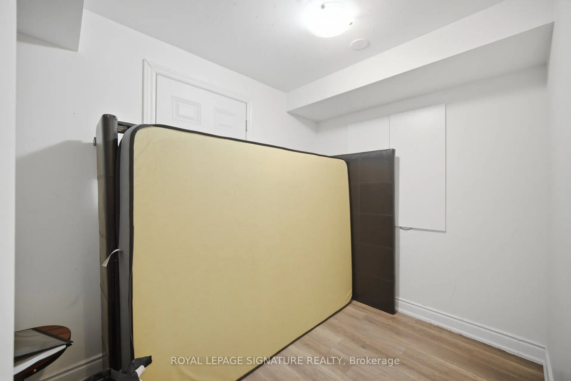 88 Yardley Crescent #2