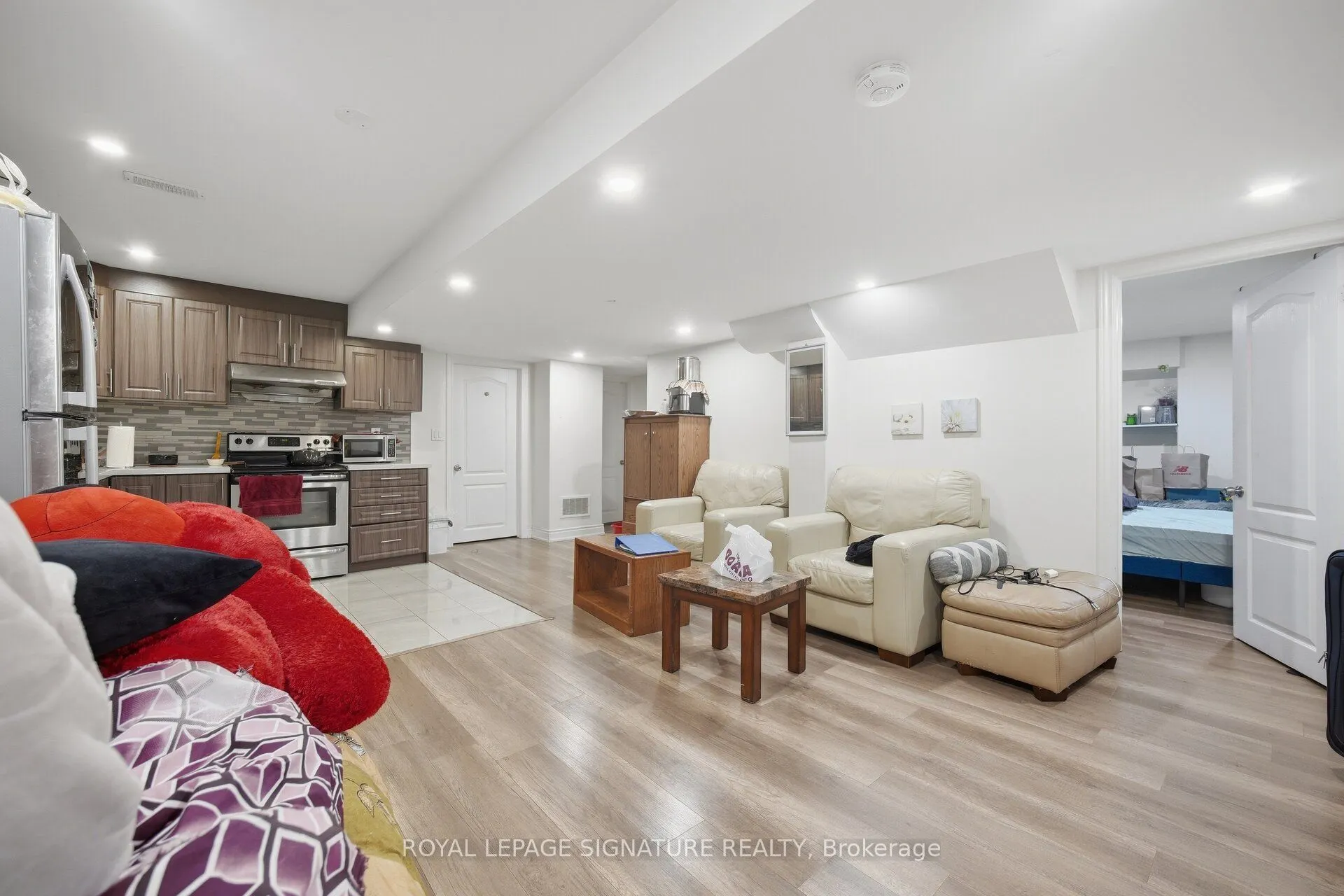 88 Yardley Crescent #2