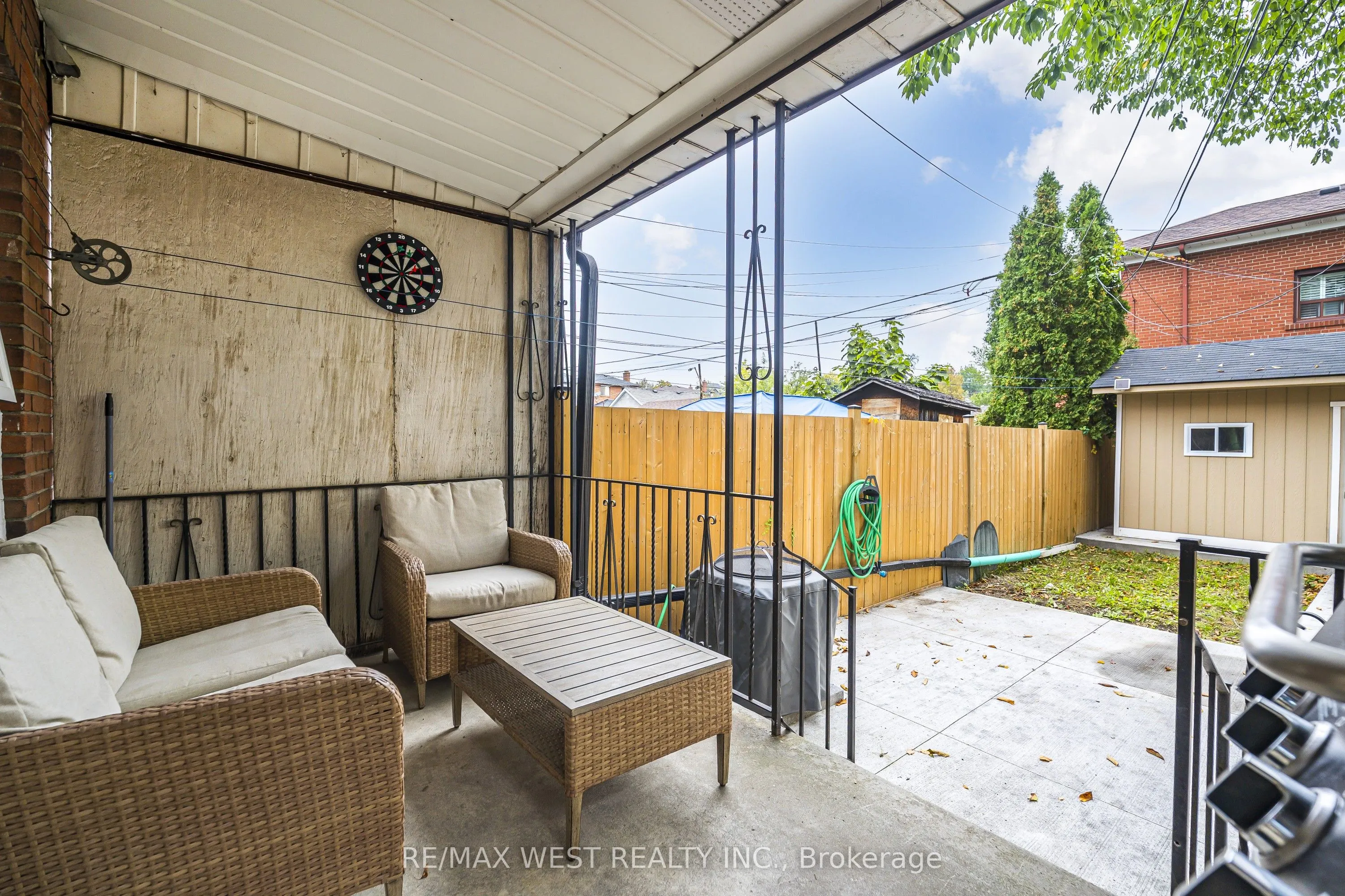 83 Scott Road