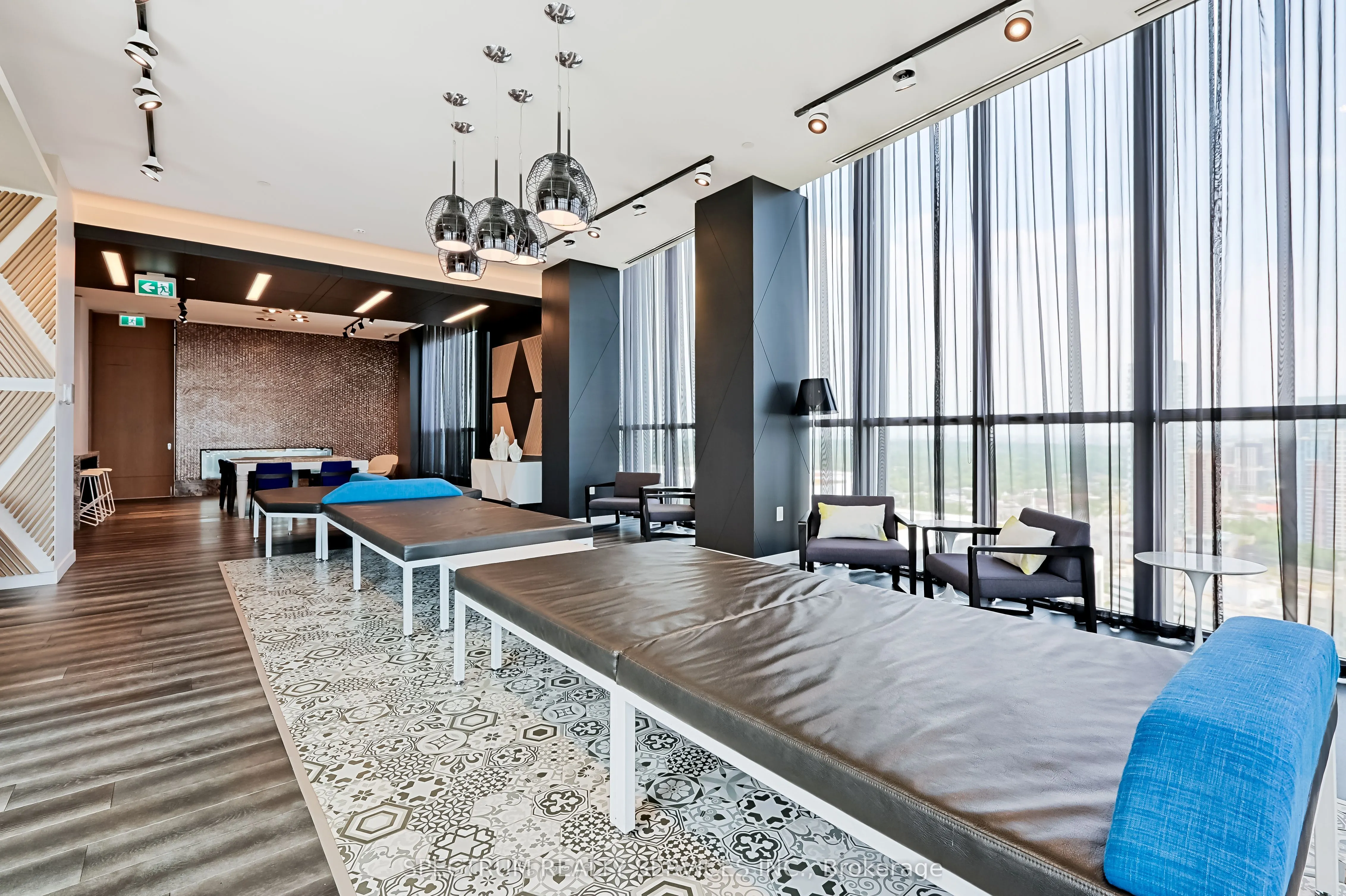 20 Thomas Riley Road W #207