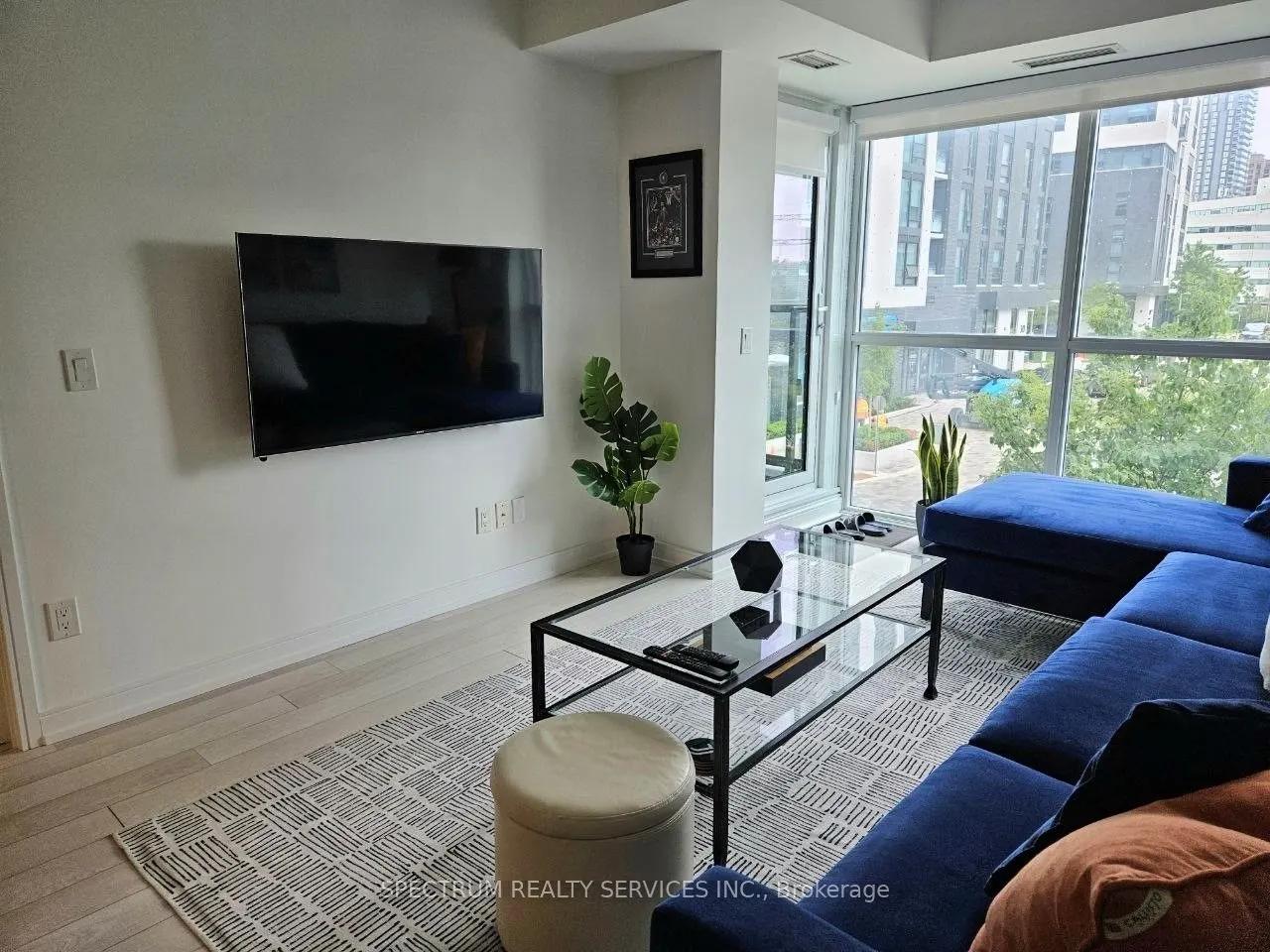 20 Thomas Riley Road W #207