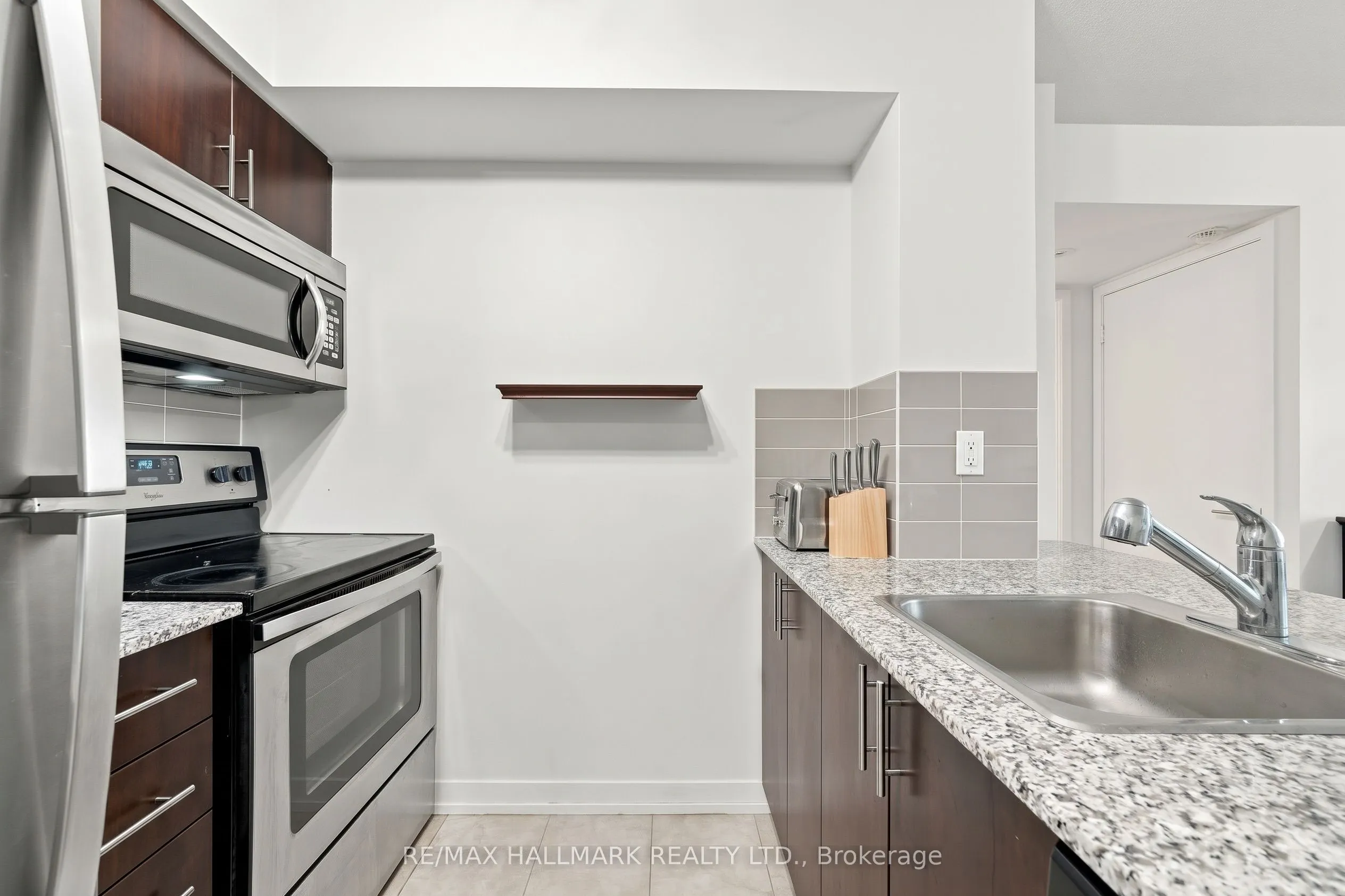 1420 Dupont Street #1408