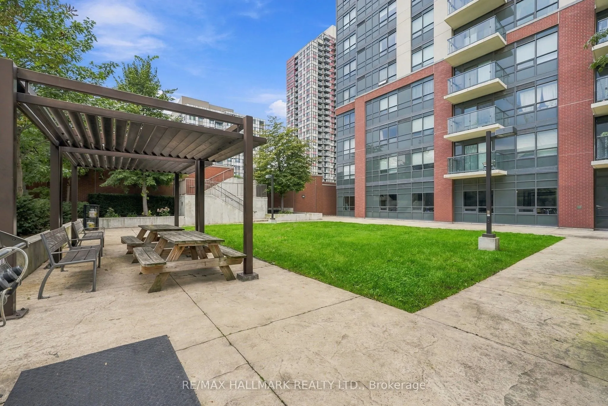 1420 Dupont Street #1408