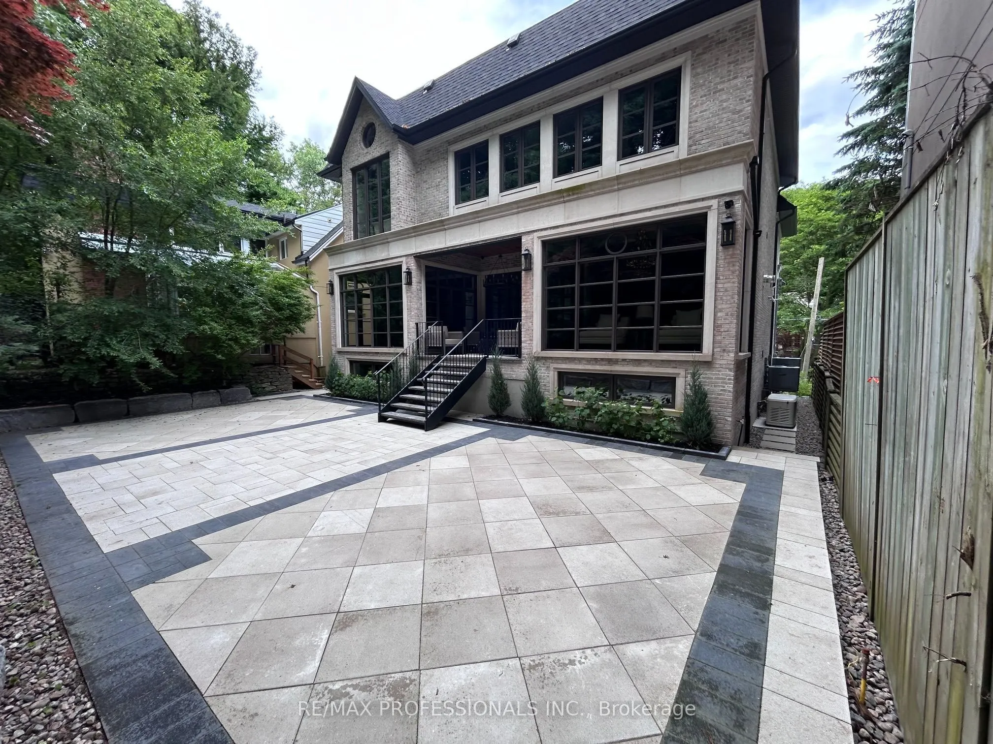 30 Dacre Crescent