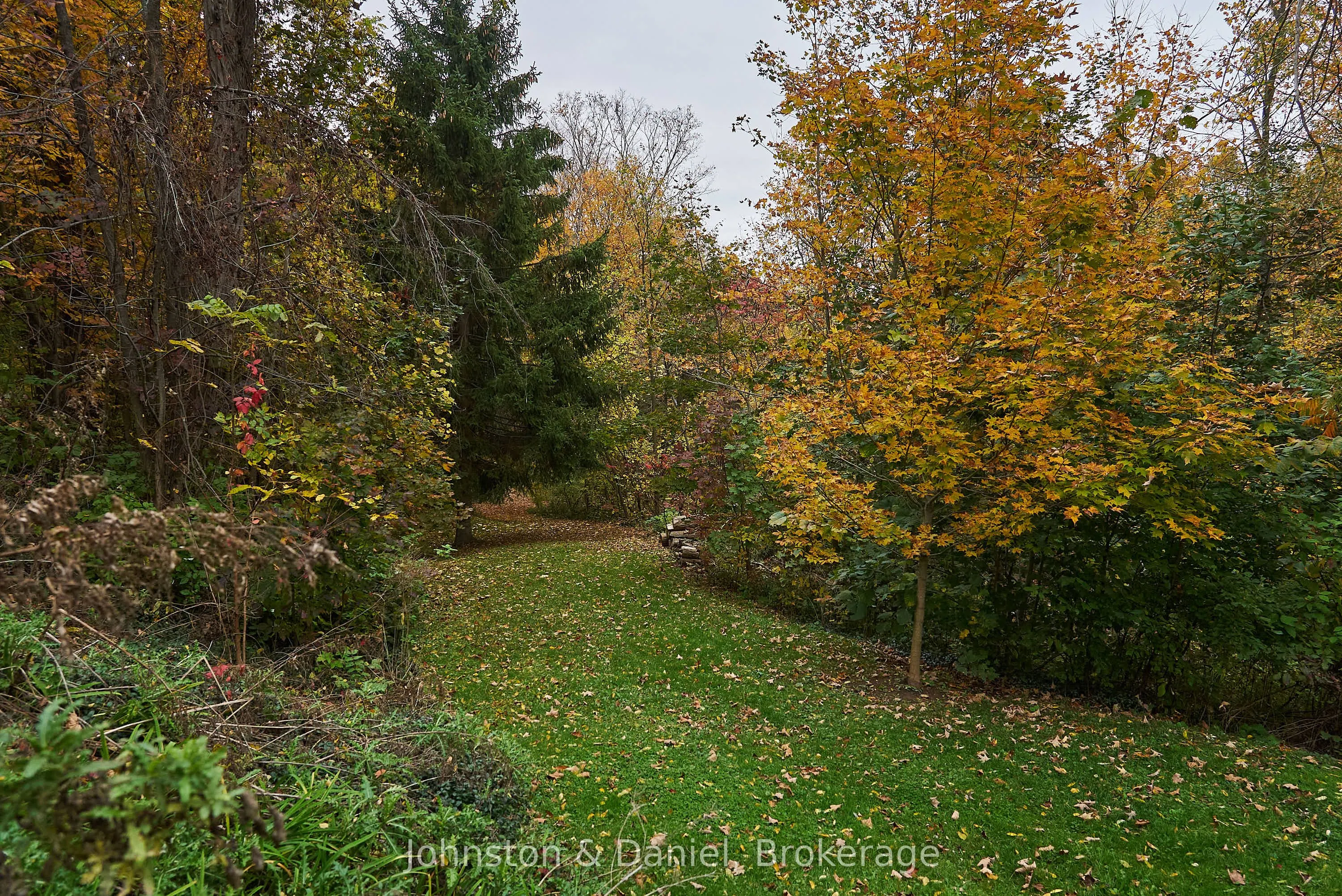 7095 Guelph Line