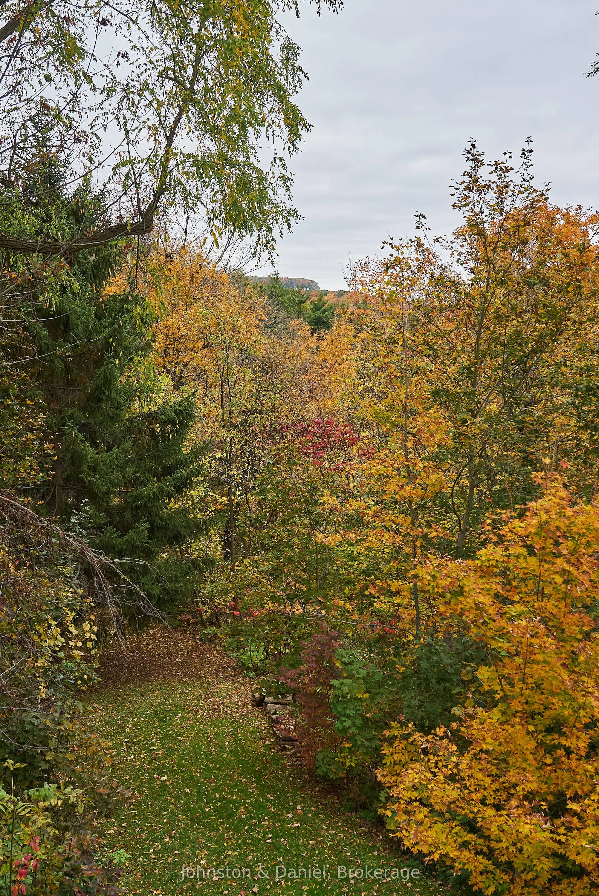 7095 Guelph Line