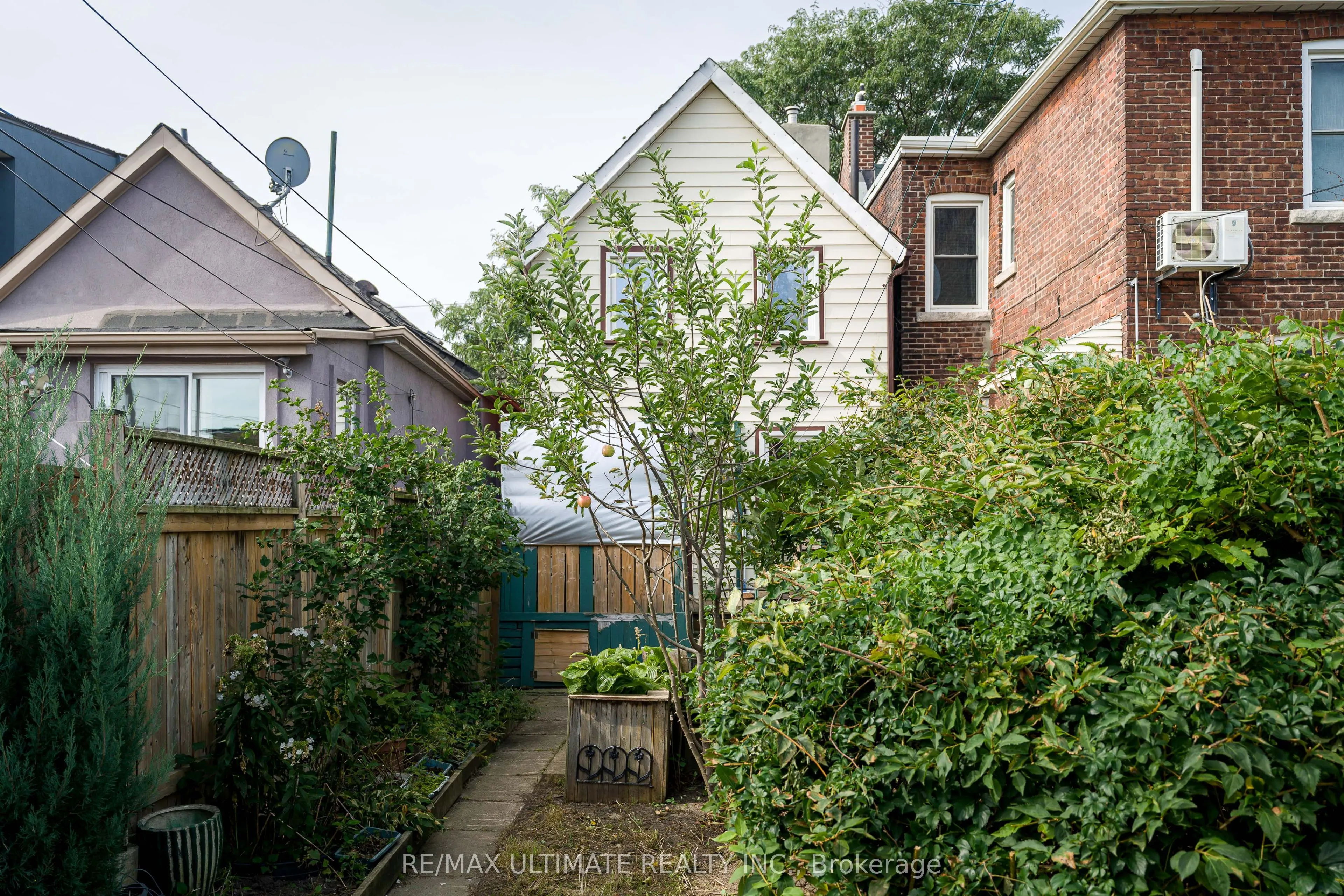 251 Boon Avenue