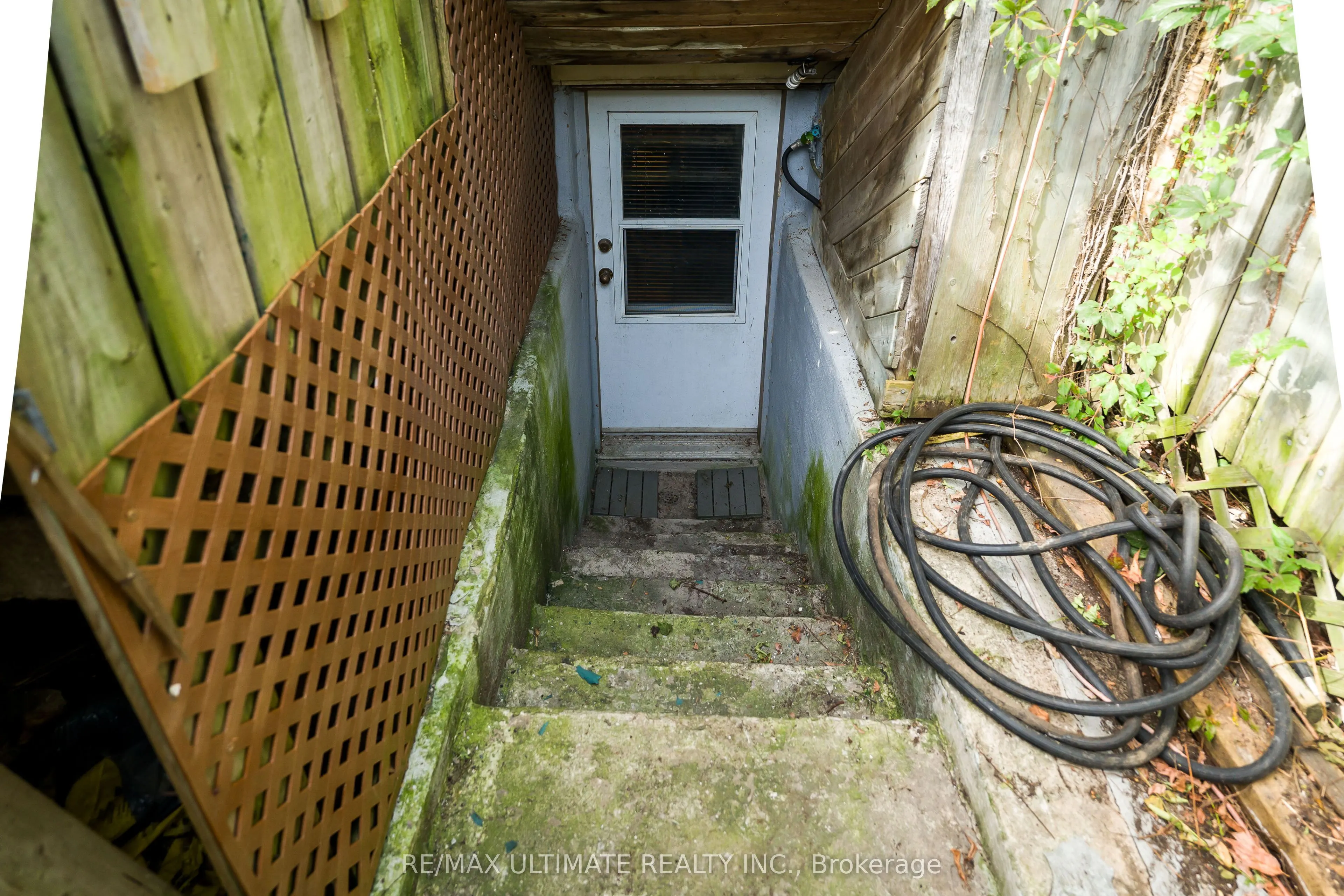 251 Boon Avenue