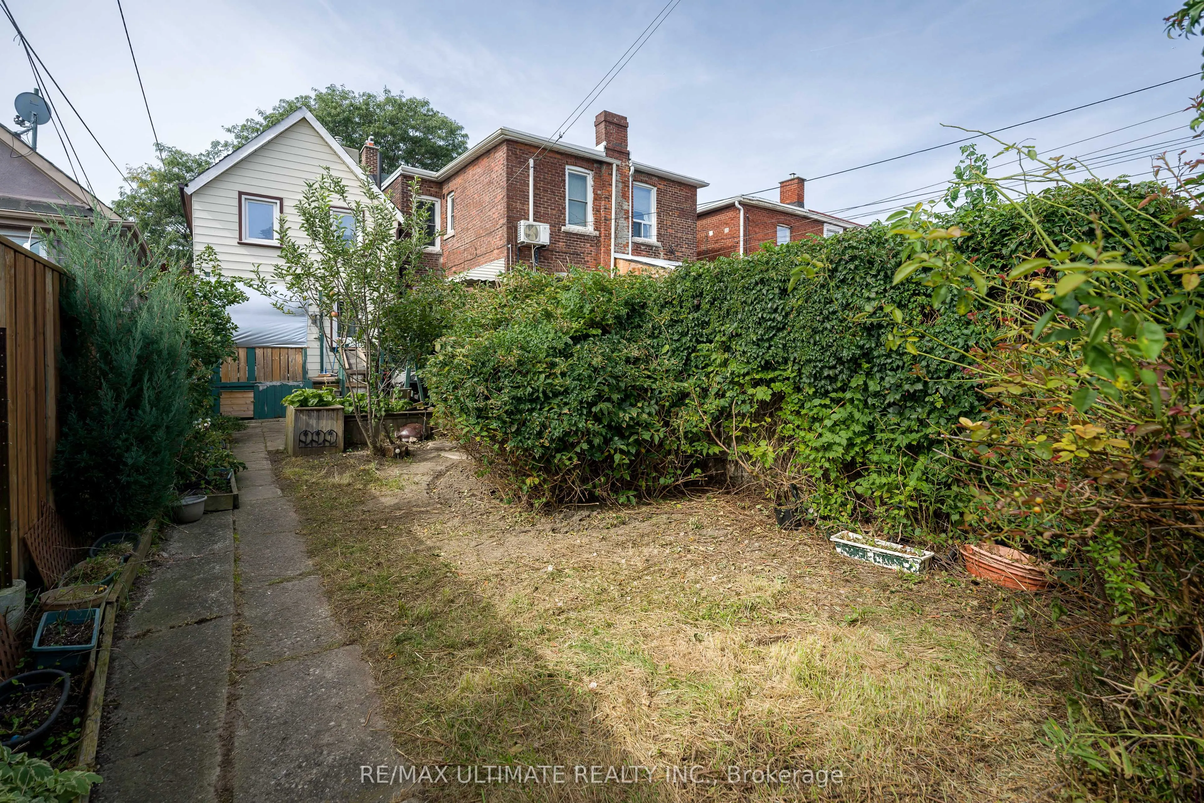 251 Boon Avenue