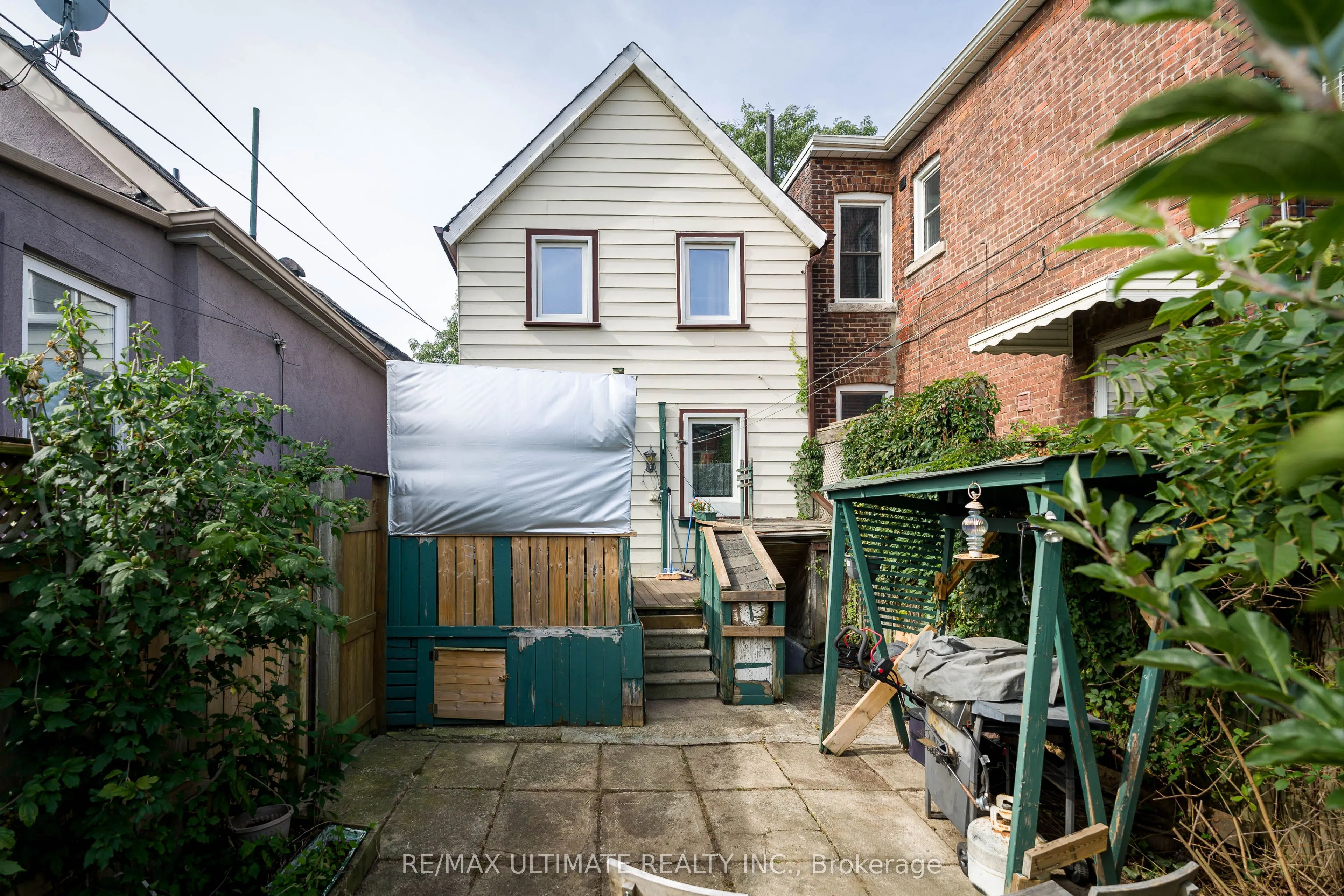 251 Boon Avenue