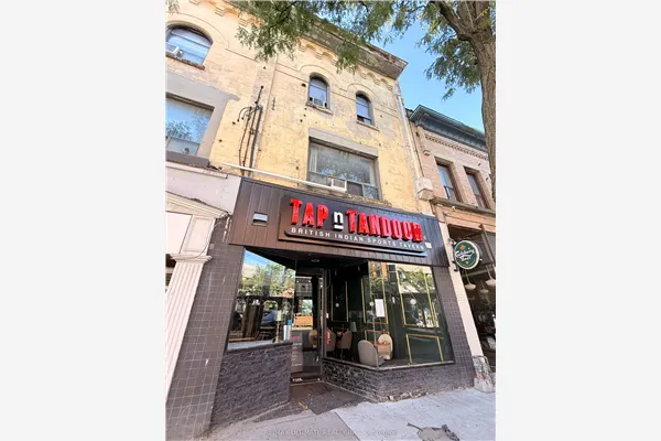 2865 Dundas Street W