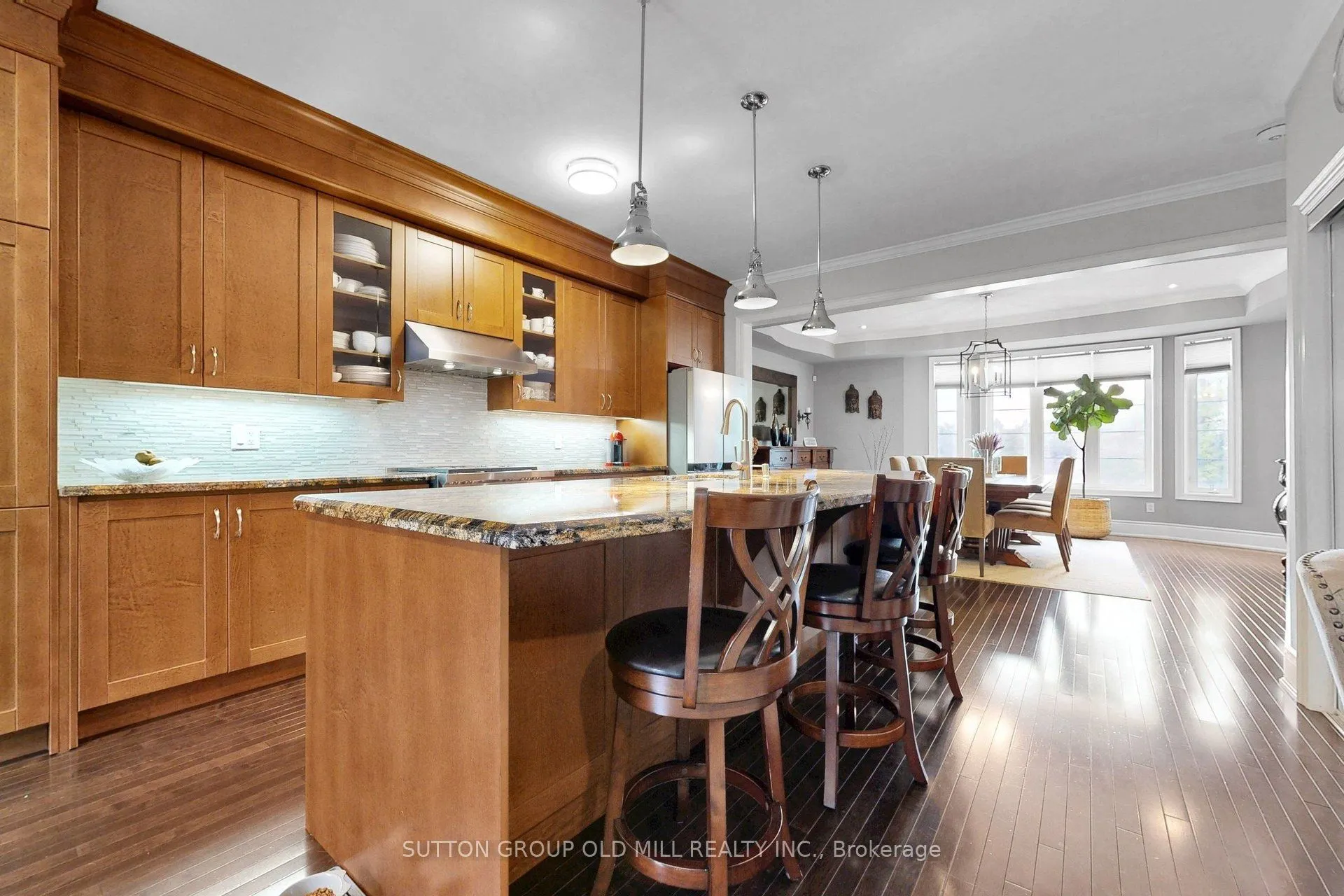 12 Gala Lane