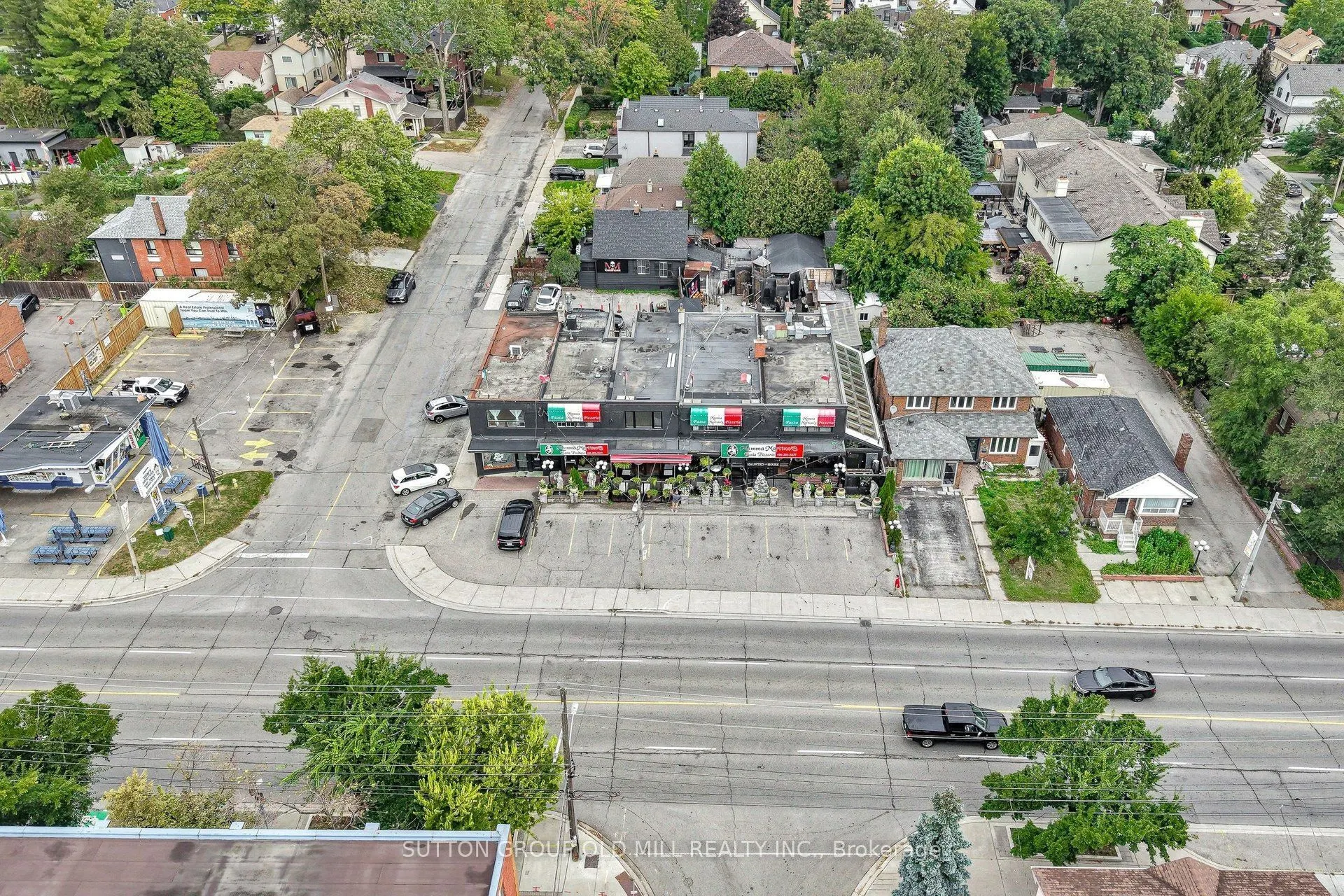 12 Gala Lane