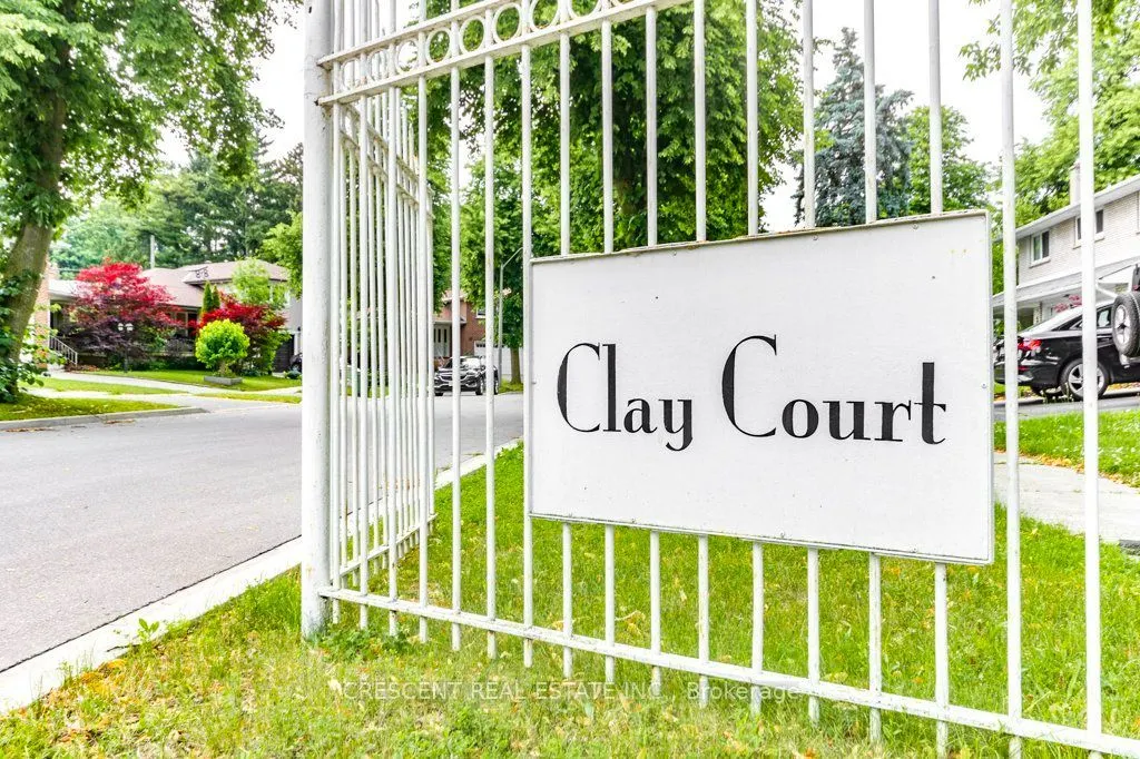9 Clay Court