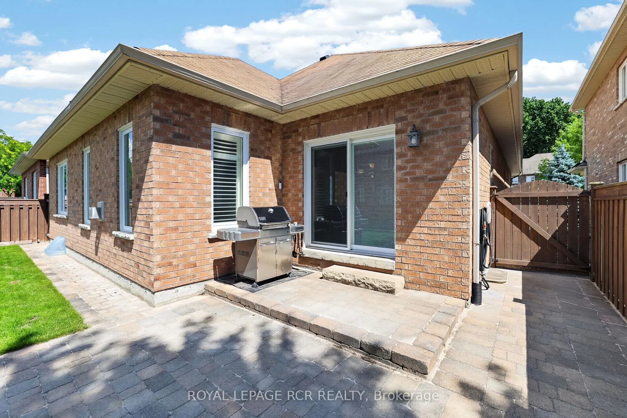 30 Borland Crescent