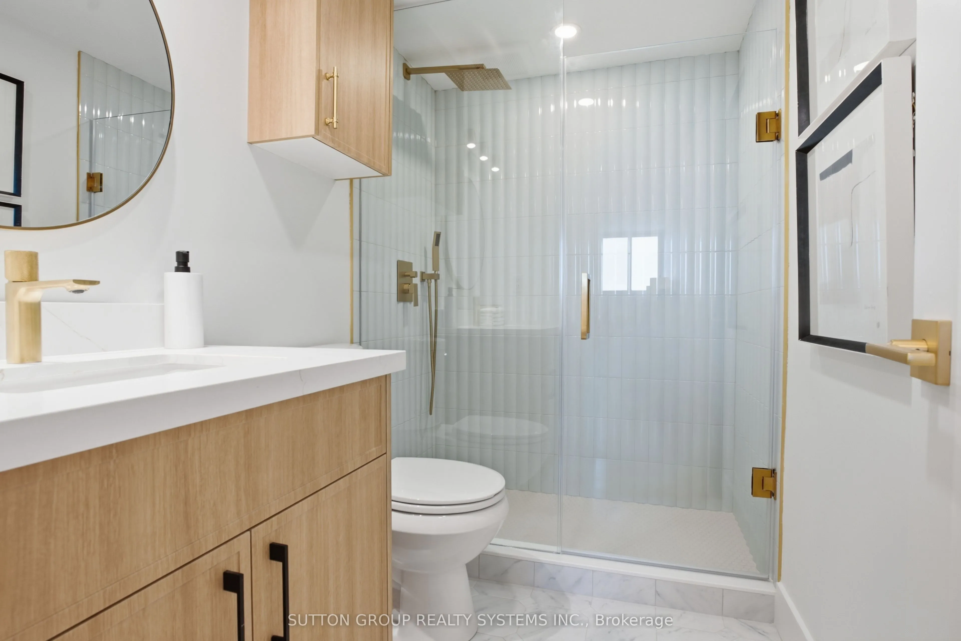 812 Burnhamthorpe Road #1504