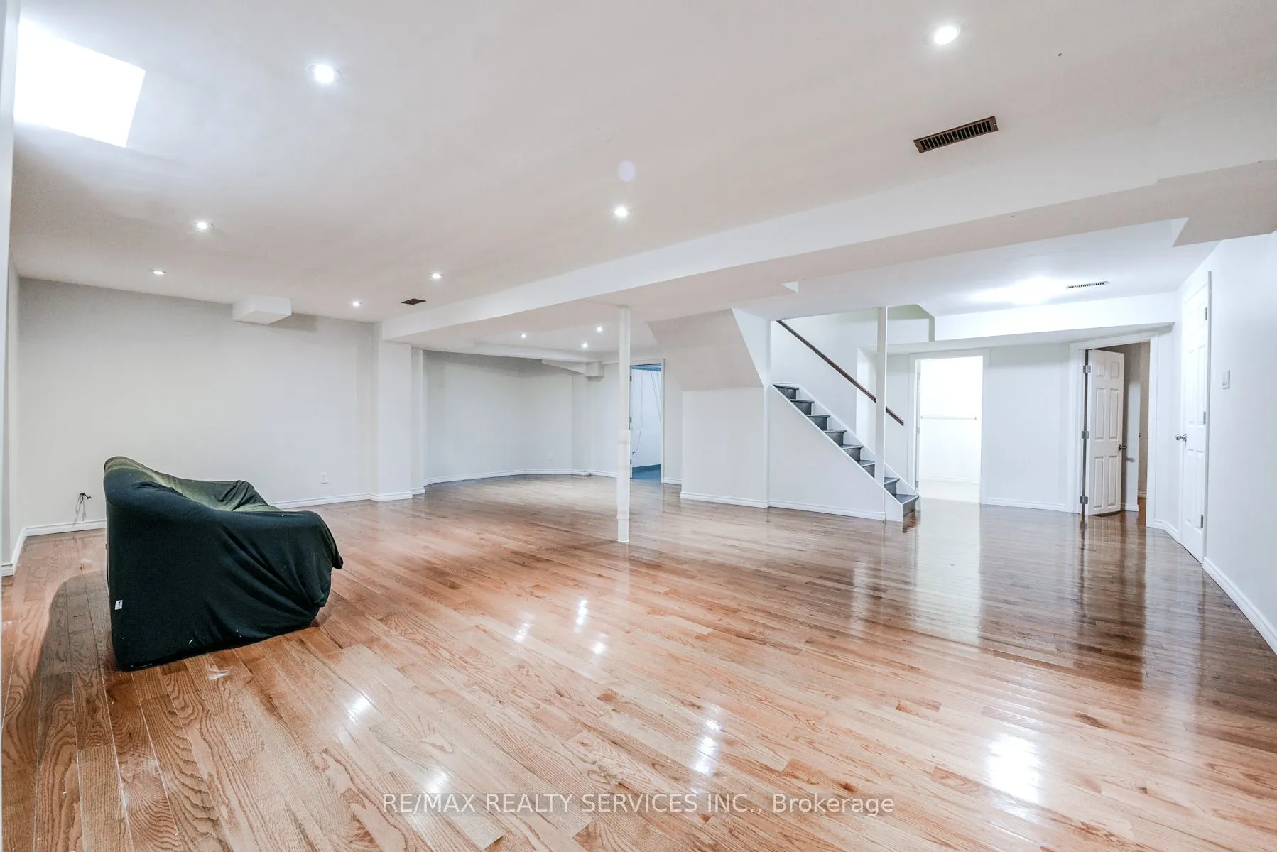 10 St Mark Place