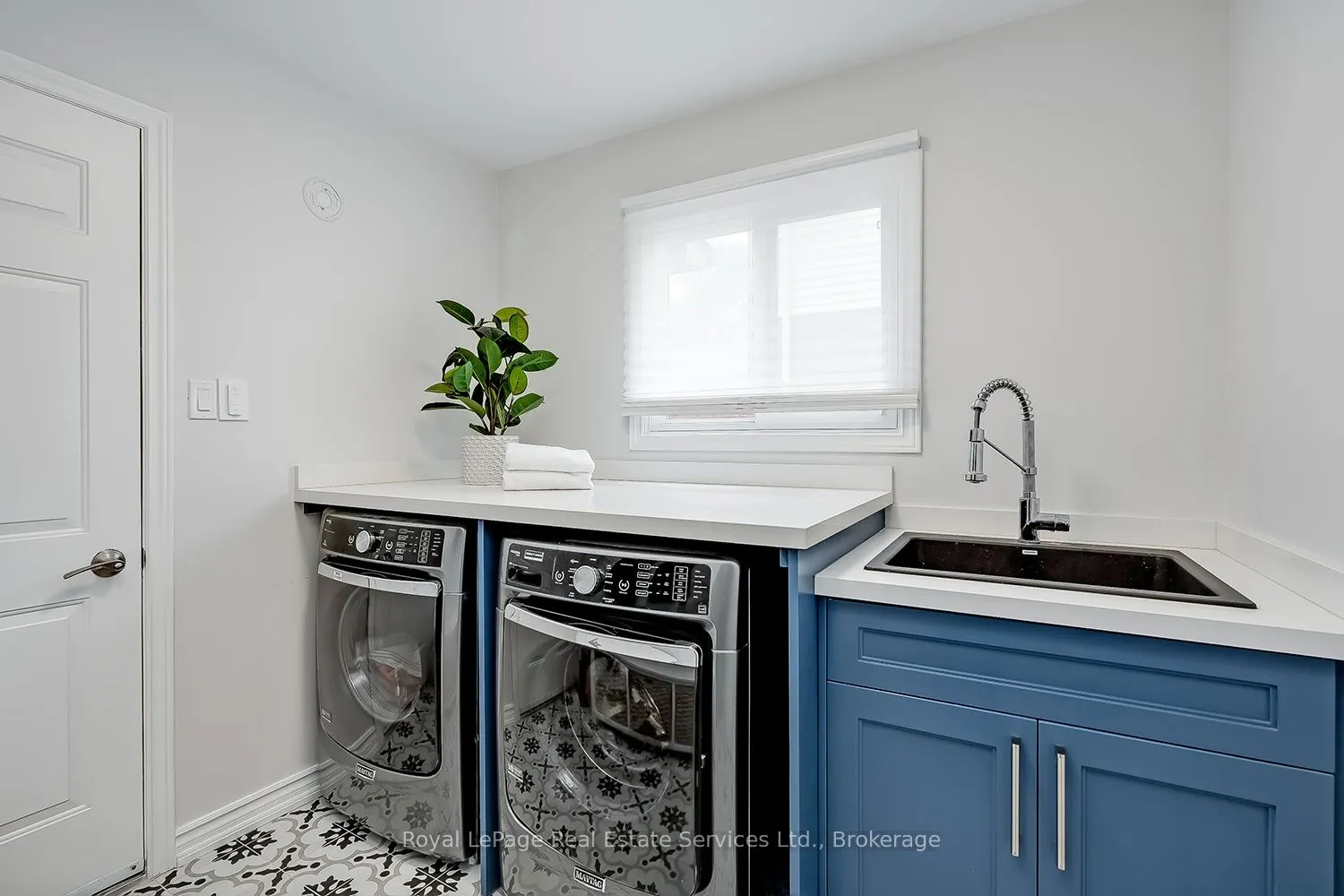1429 Thistledown Road