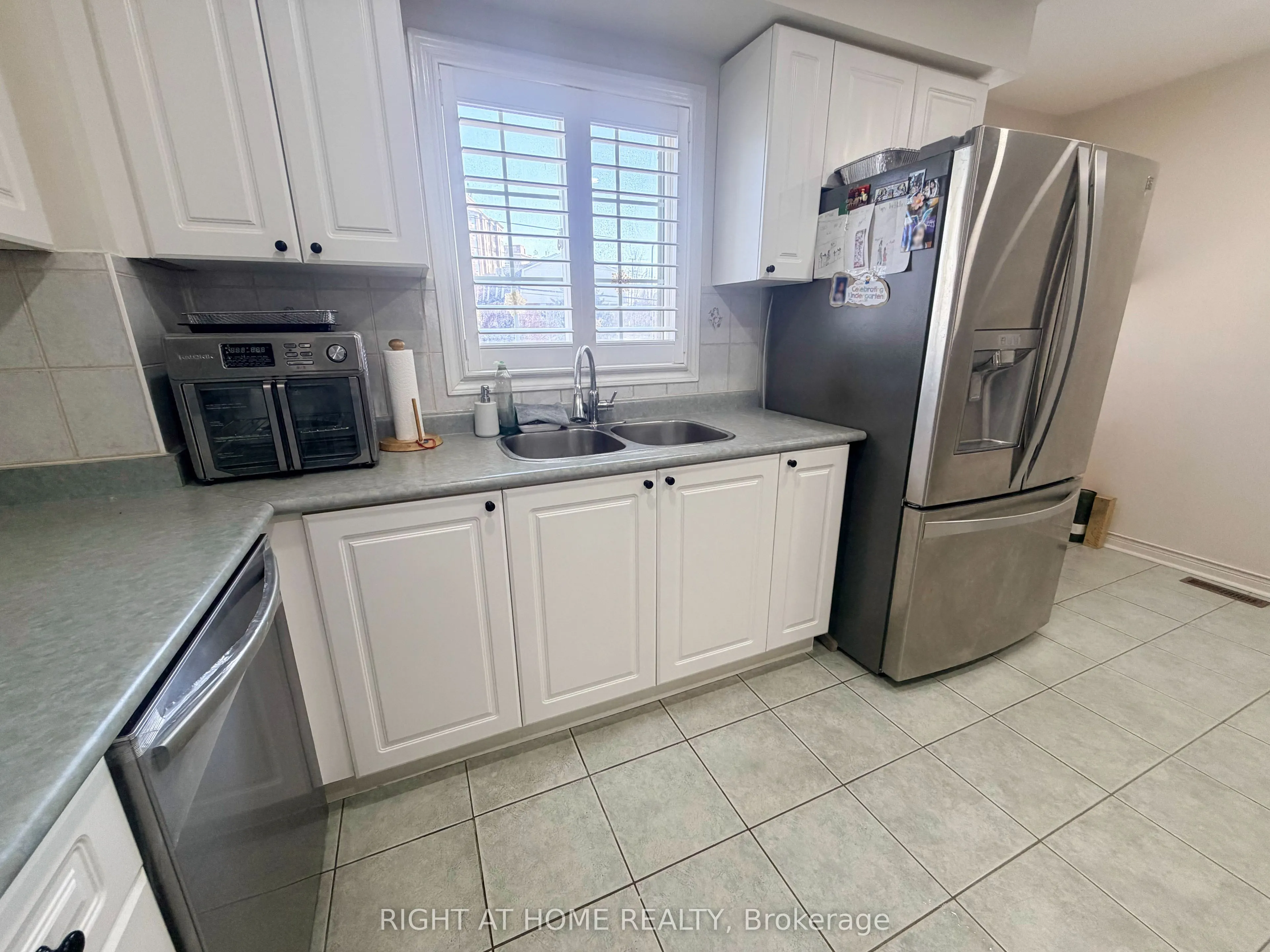 1525 South Parade Court #28