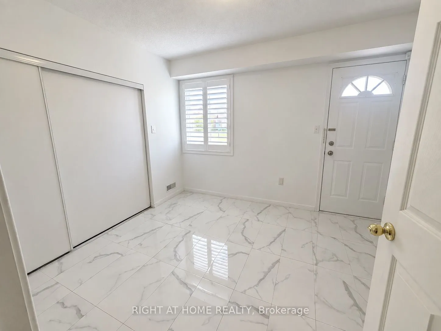 1525 South Parade Court #28