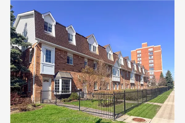 1525 South Parade Court