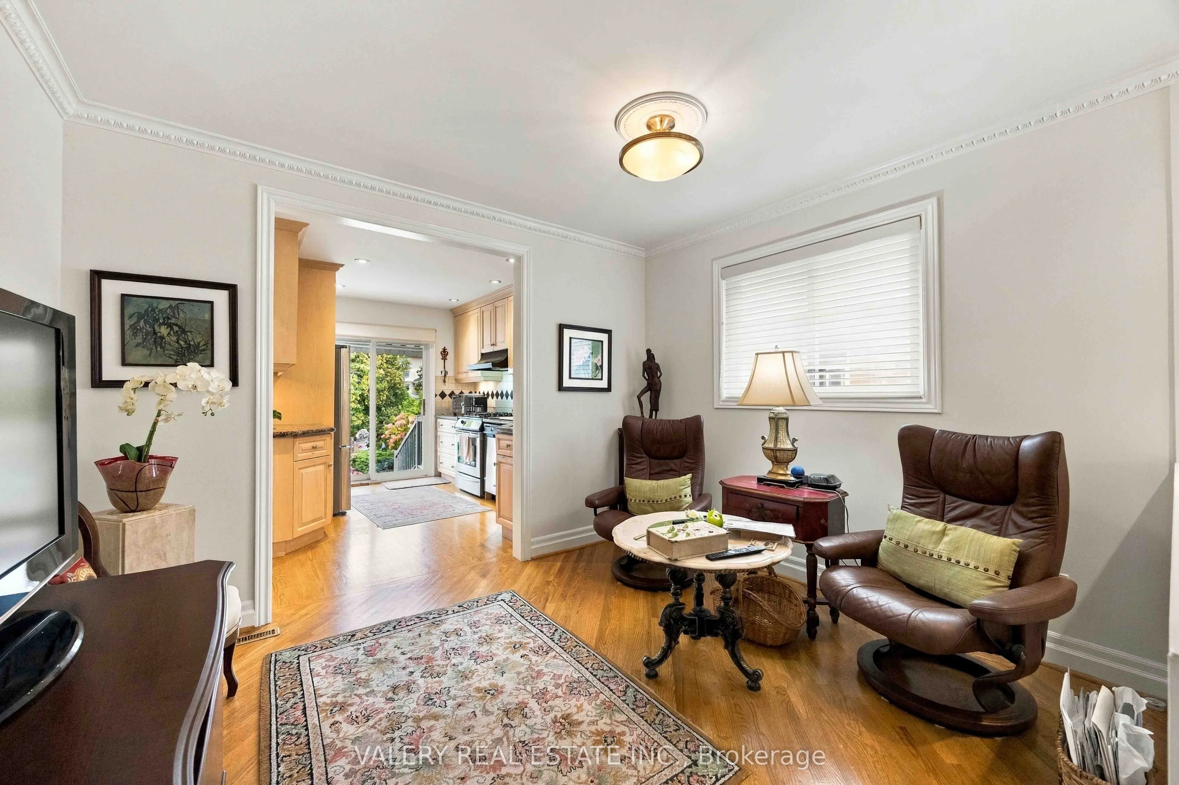 305 Renforth Drive