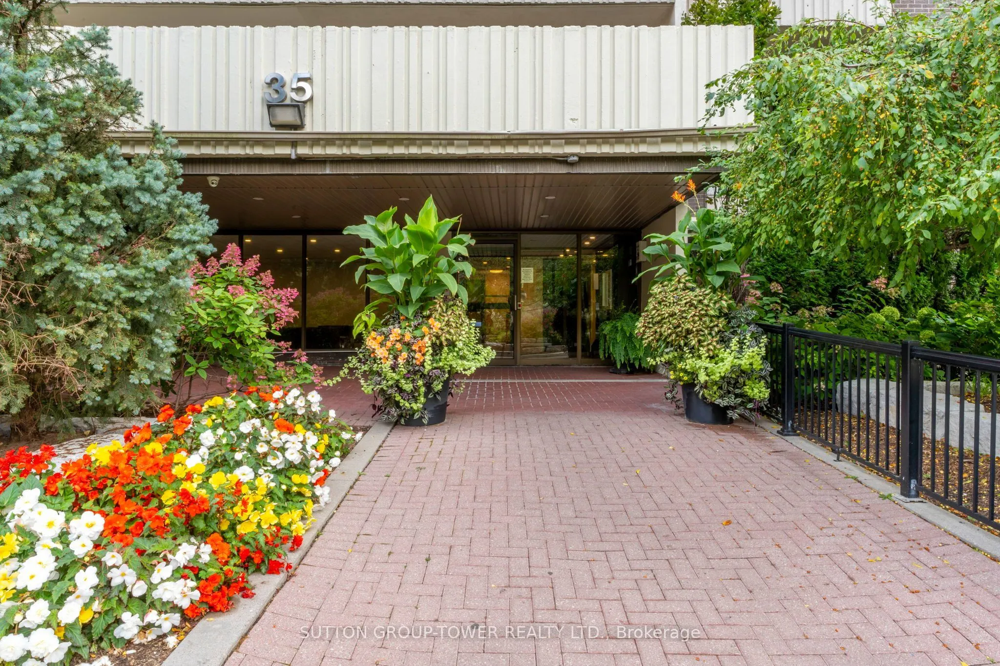 35 Ormskirk Avenue #319