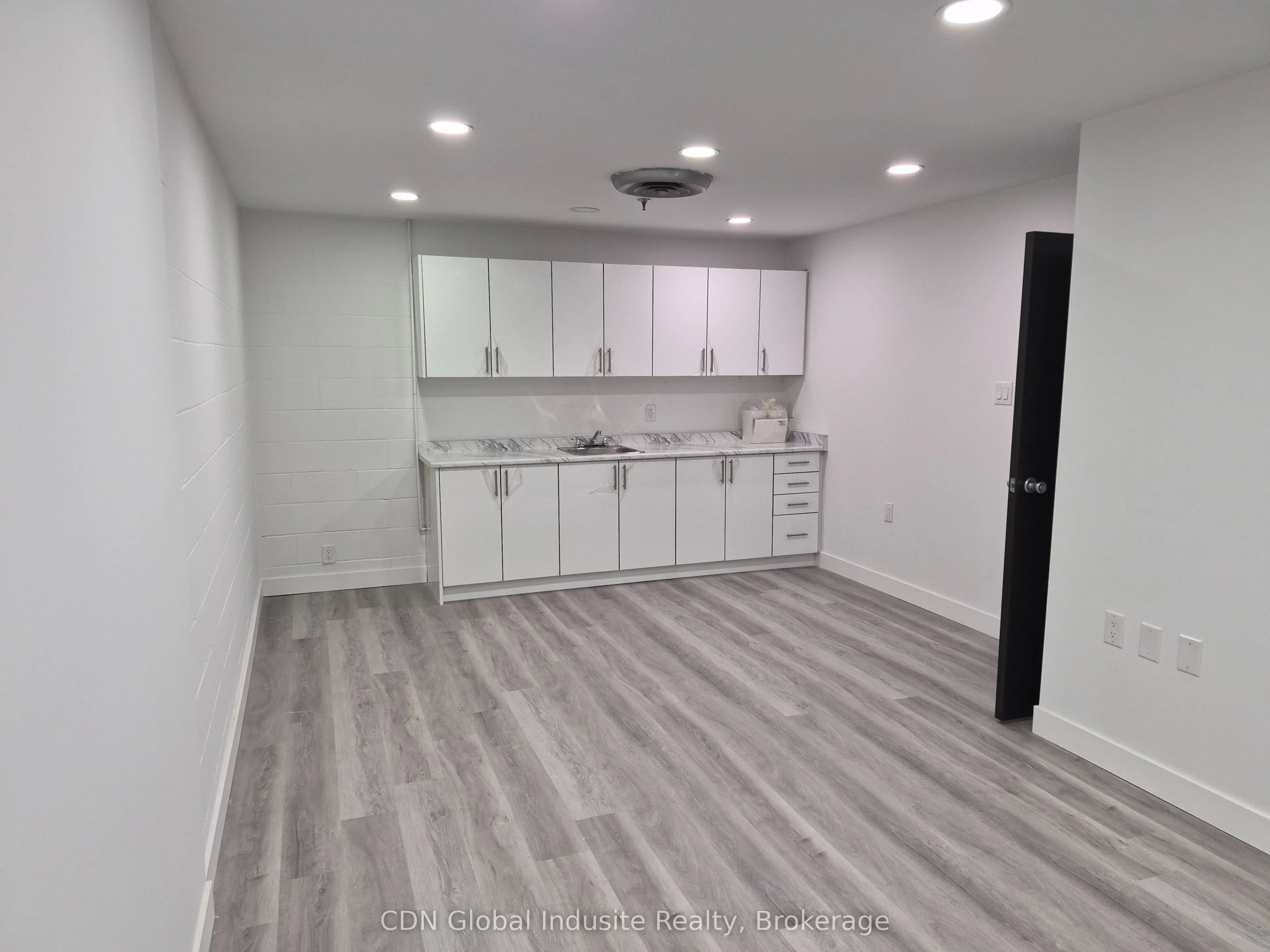 310 Judson Street #9 - 10