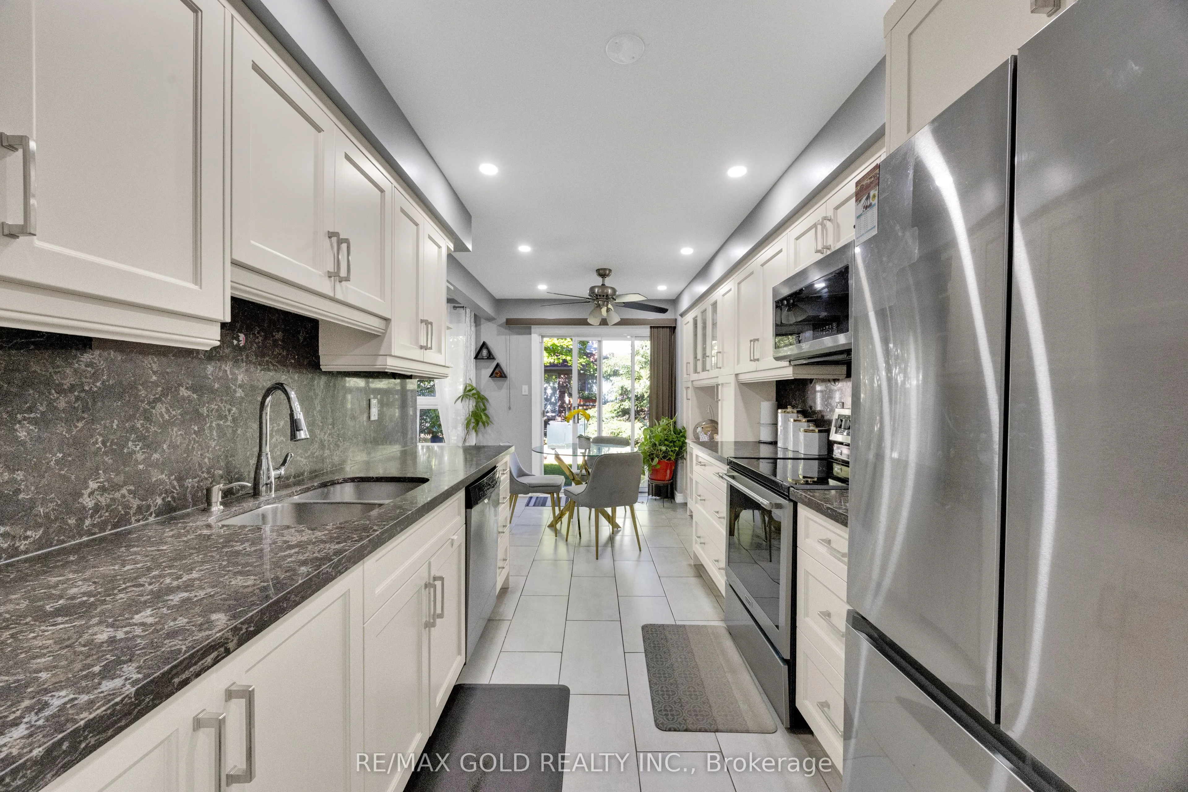 2555 Thomas Street #75