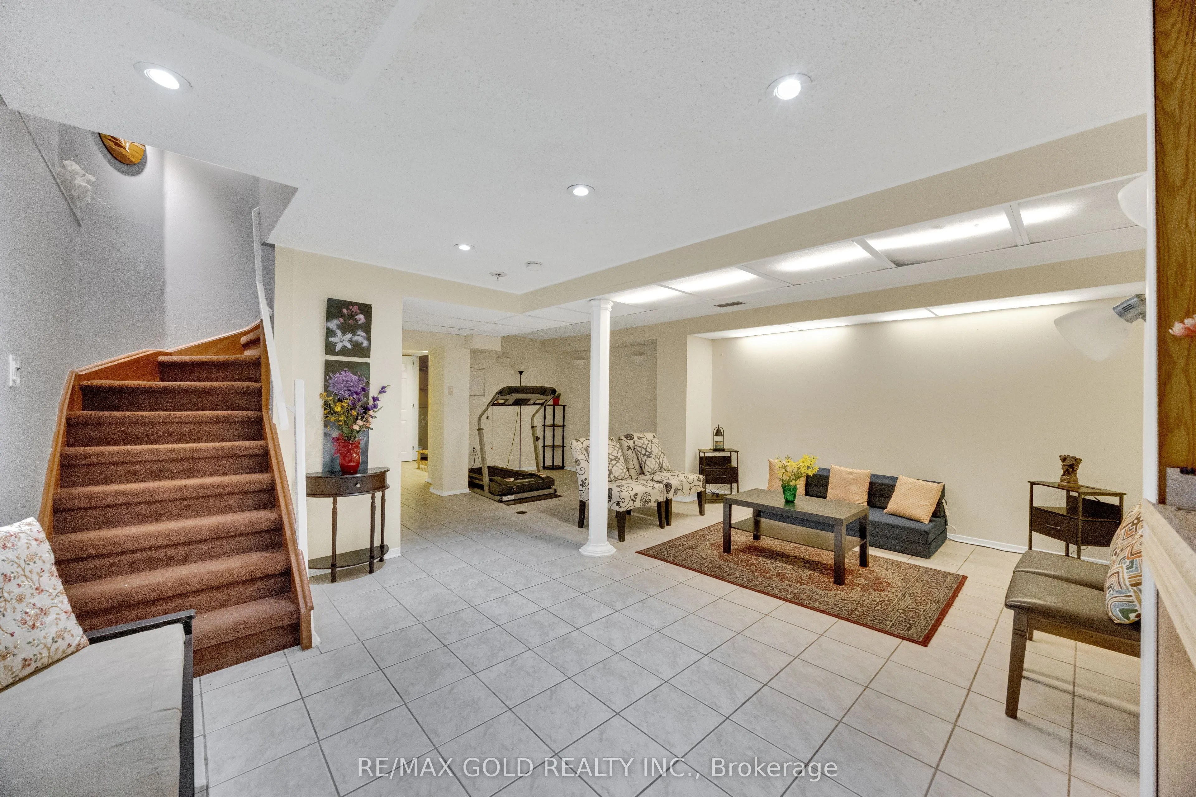 2555 Thomas Street #75