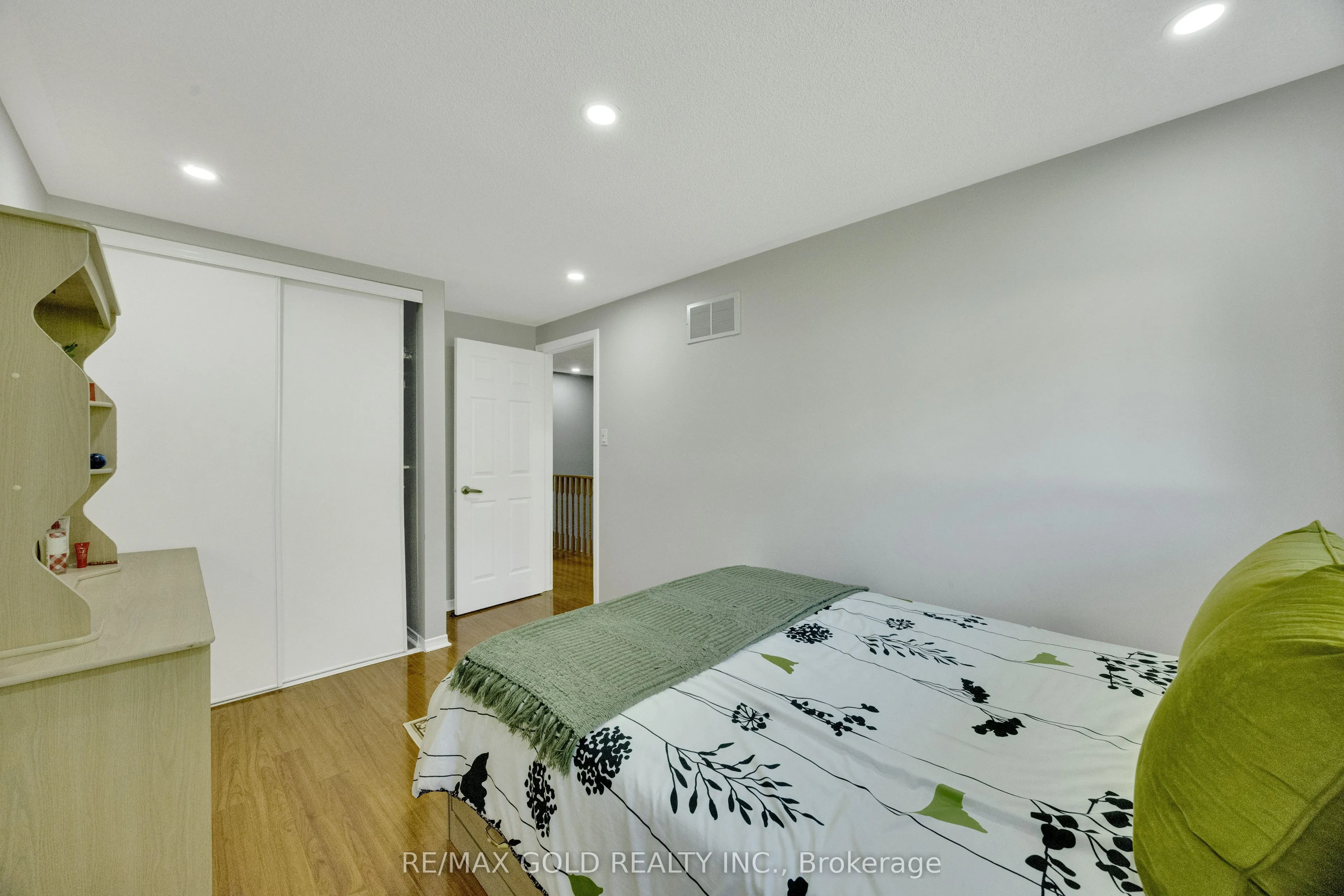 2555 Thomas Street #75